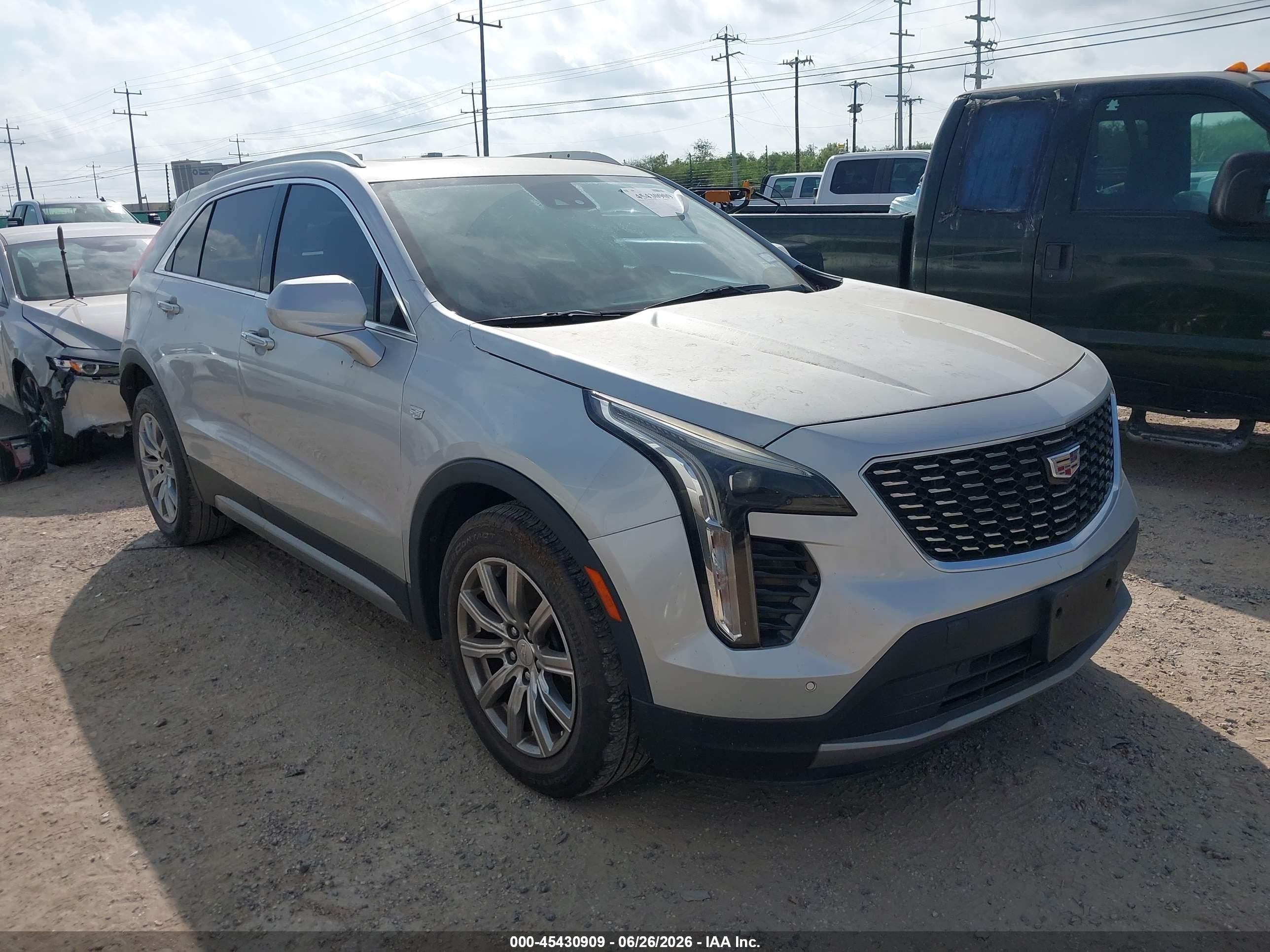 2019 Cadillac XT4 FWD Premium Luxury, VIN 1GYFZCR46KF116739 — Water / flood