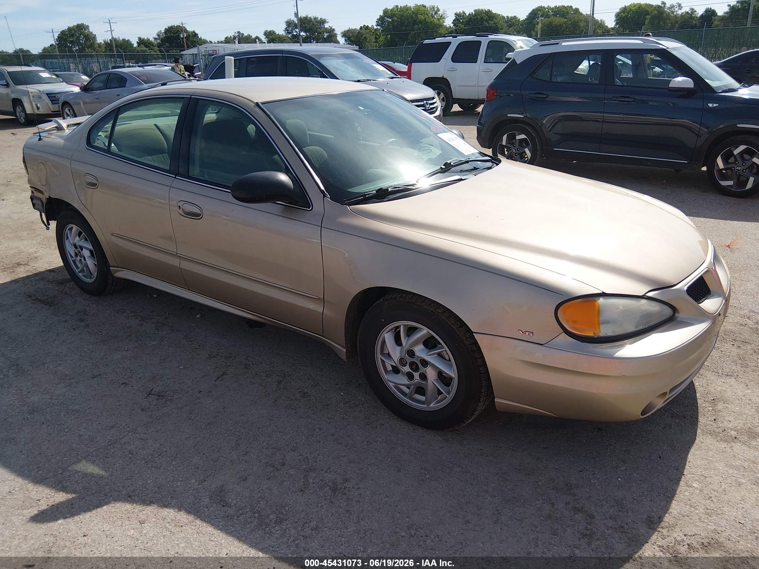 2004 Pontiac Grand Am SE1, VIN 1G2NF52E64C238938 — Rear end