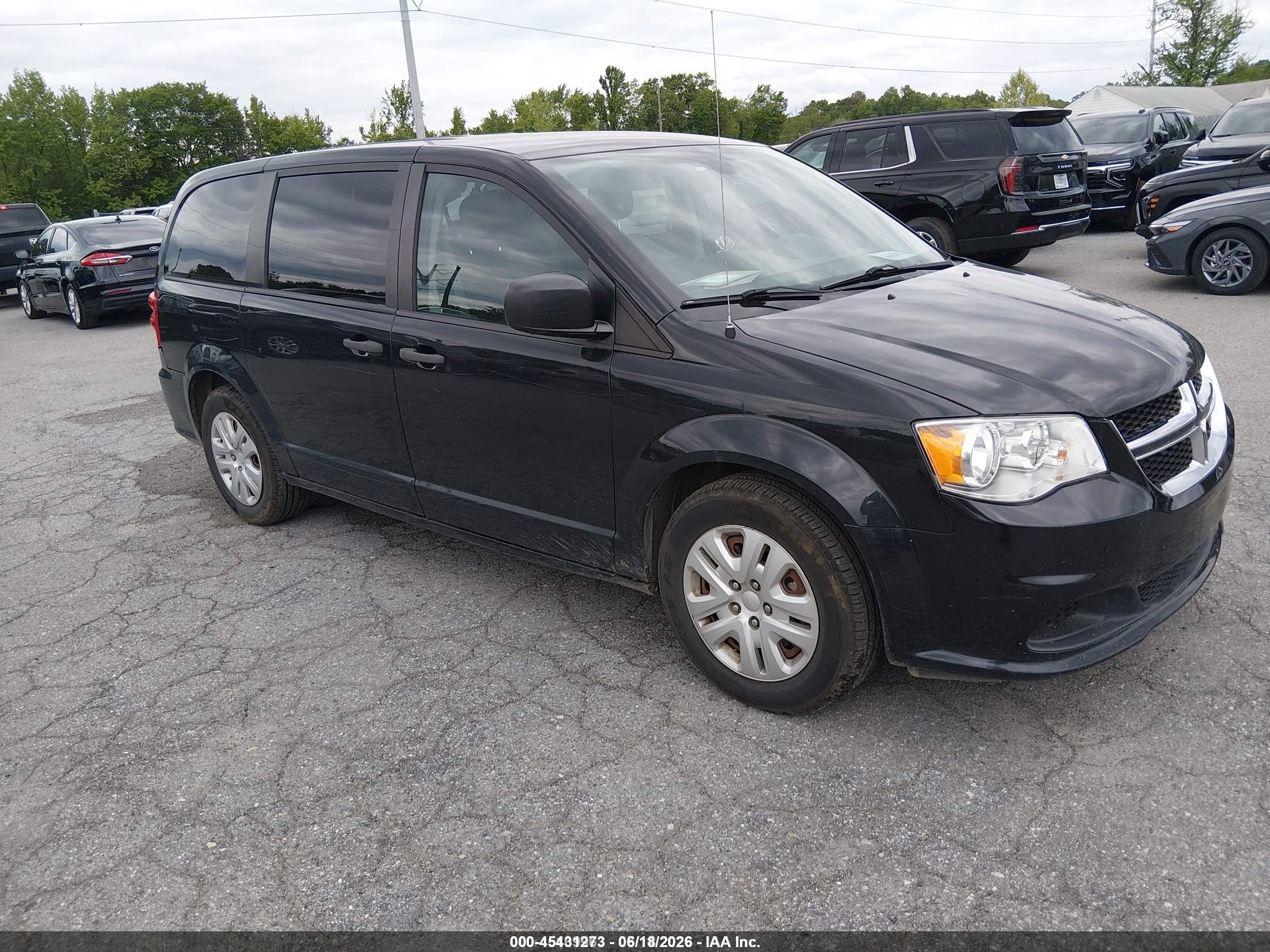 2019 Dodge Grand Caravan SE, VIN 2C4RDGBG5KR500338 — Normal wear