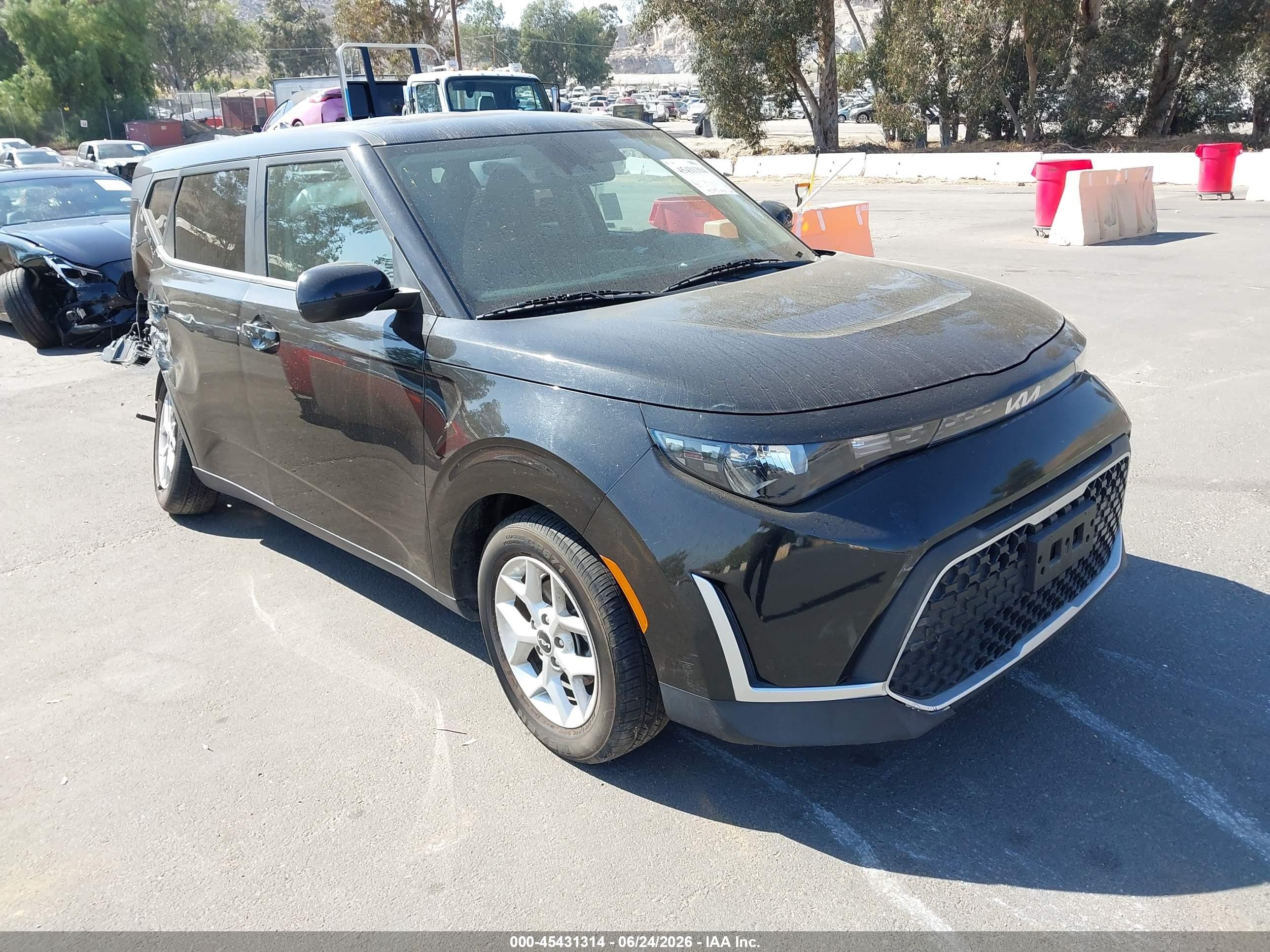 2023 Kia Soul S, VIN KNDJ23AU2P7852918 — Side