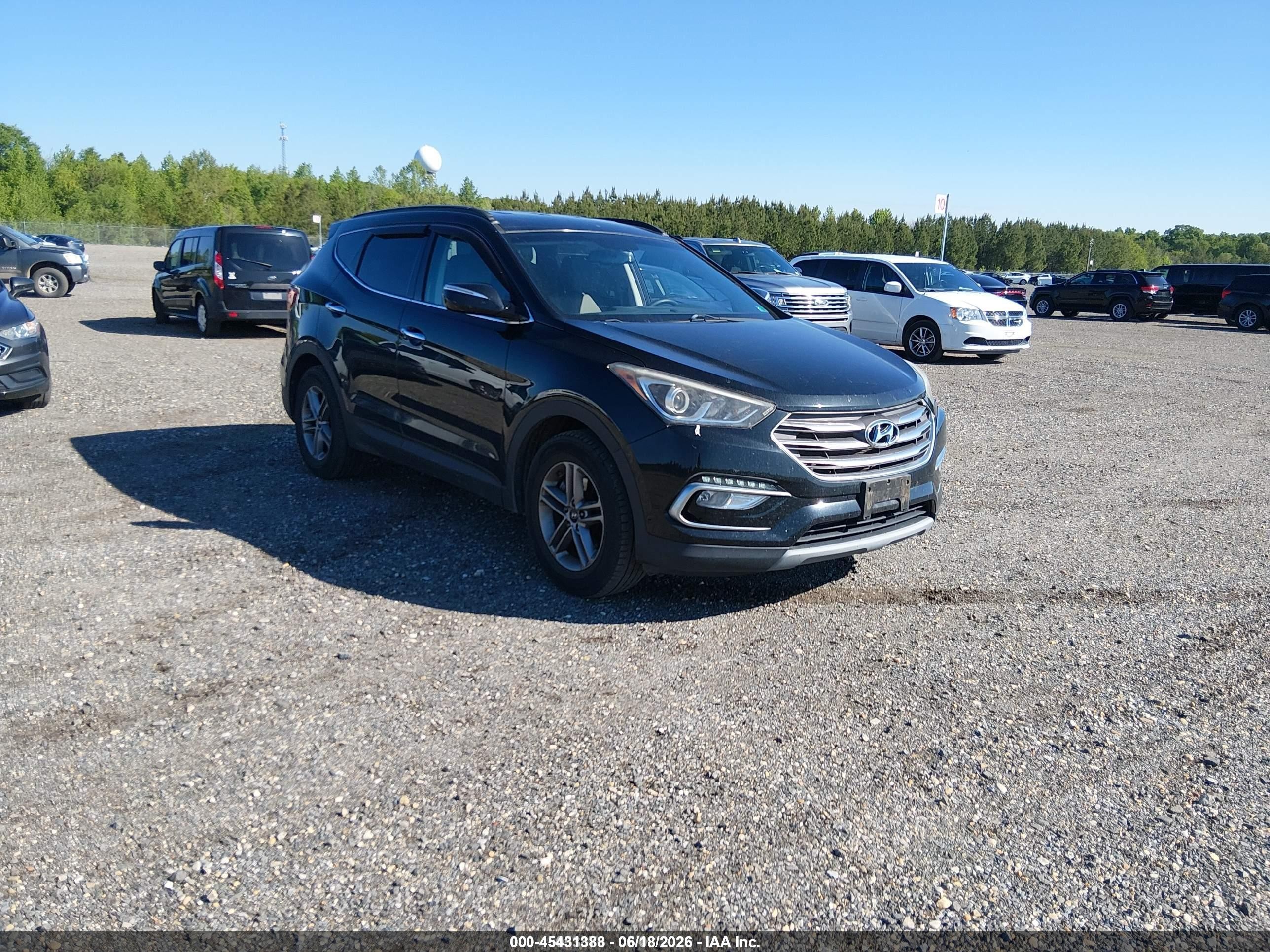 2018 Hyundai Santa Fe 2.4L, VIN 5NMZUDLB3JH095011 — Normal wear