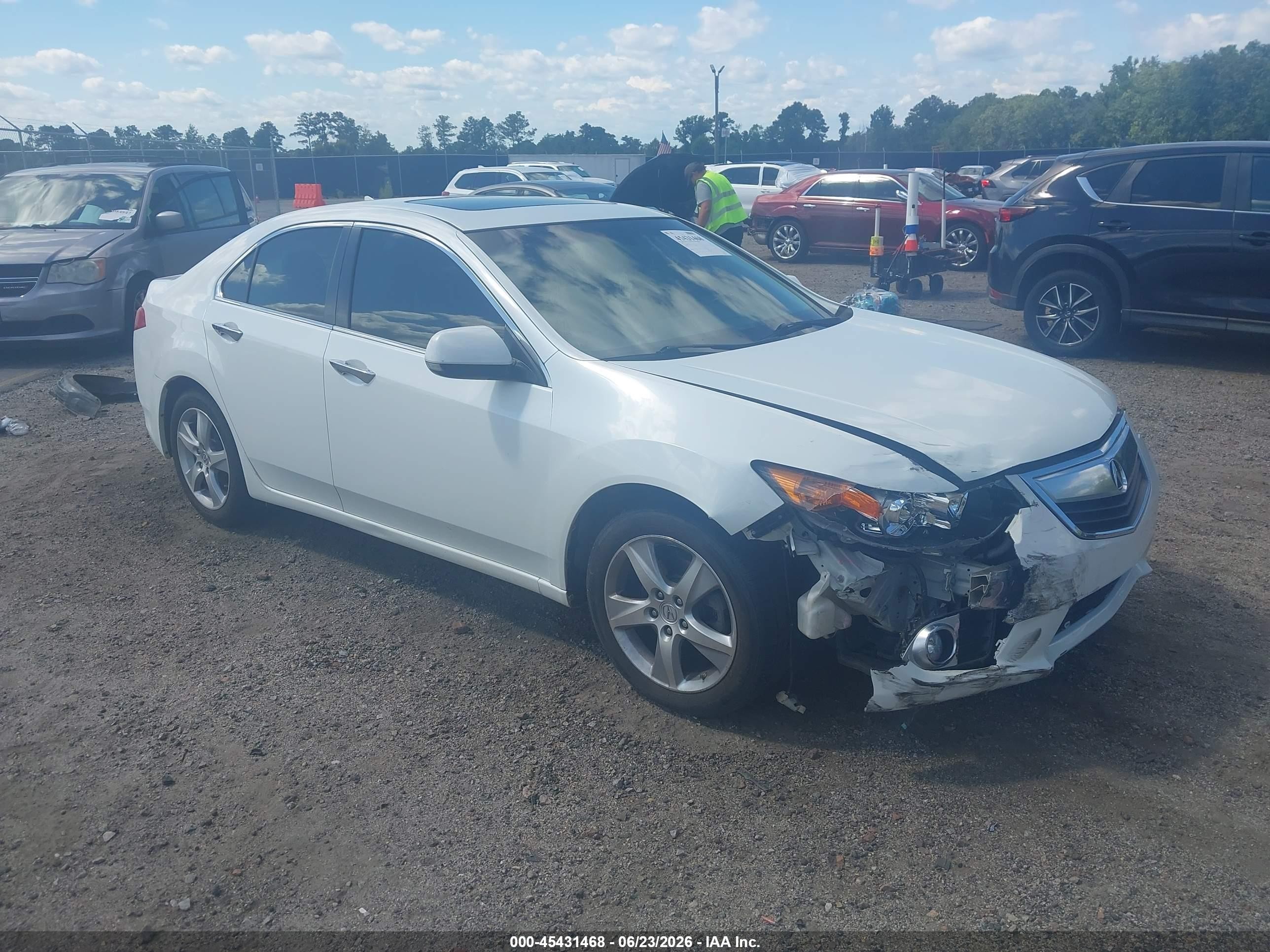 2012 Acura TSX, VIN JH4CU2F41CC022744 — Front end