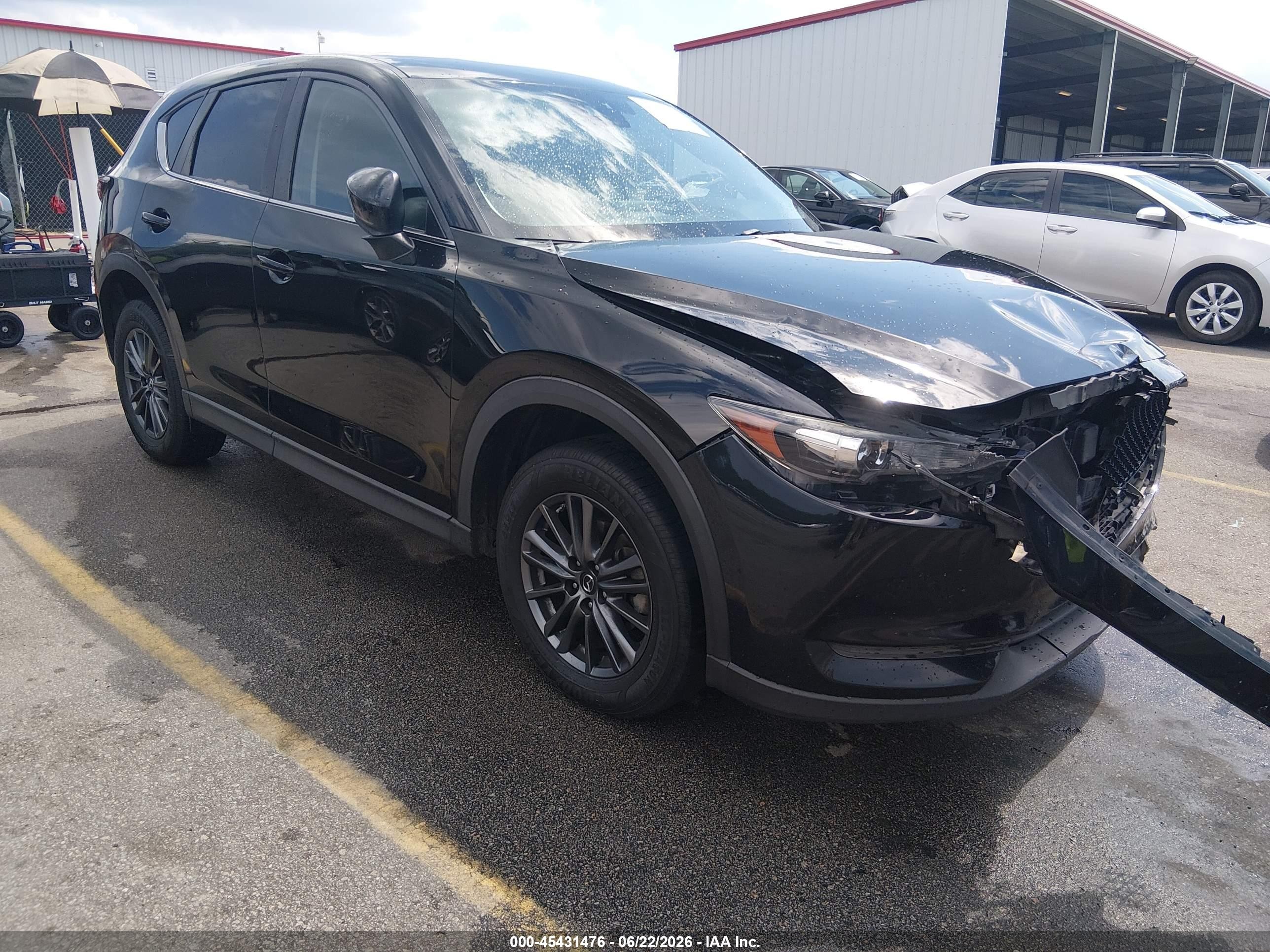 2020 Mazda CX-5 Touring, VIN JM3KFACM0L0757469 — Перед