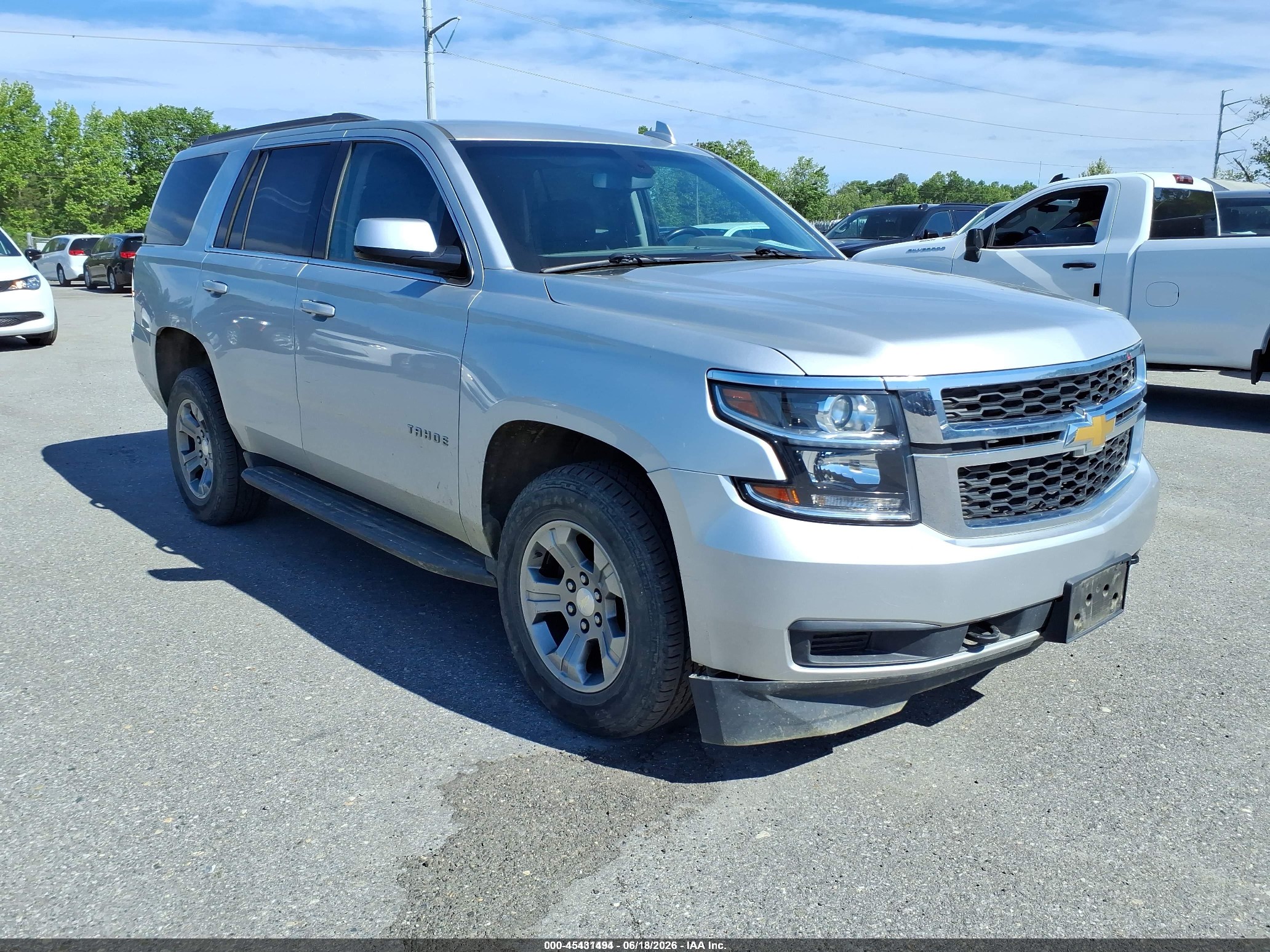 2020 Chevrolet Tahoe LS, VIN 1GNSKAKC0LR106357 — Normal wear