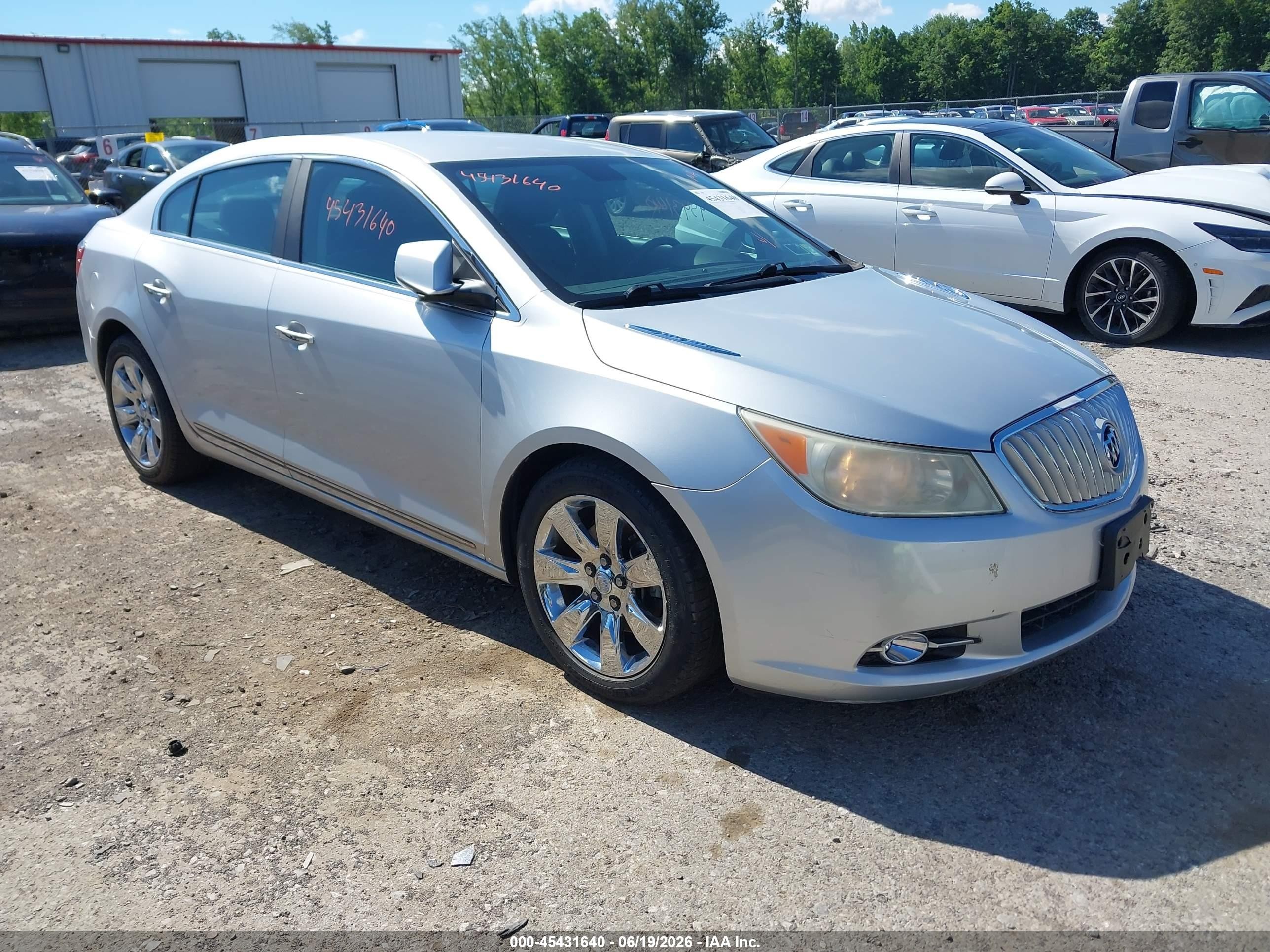 2010 Buick LaCrosse CXL, VIN 1G4GC5EG2AF298649 — Side