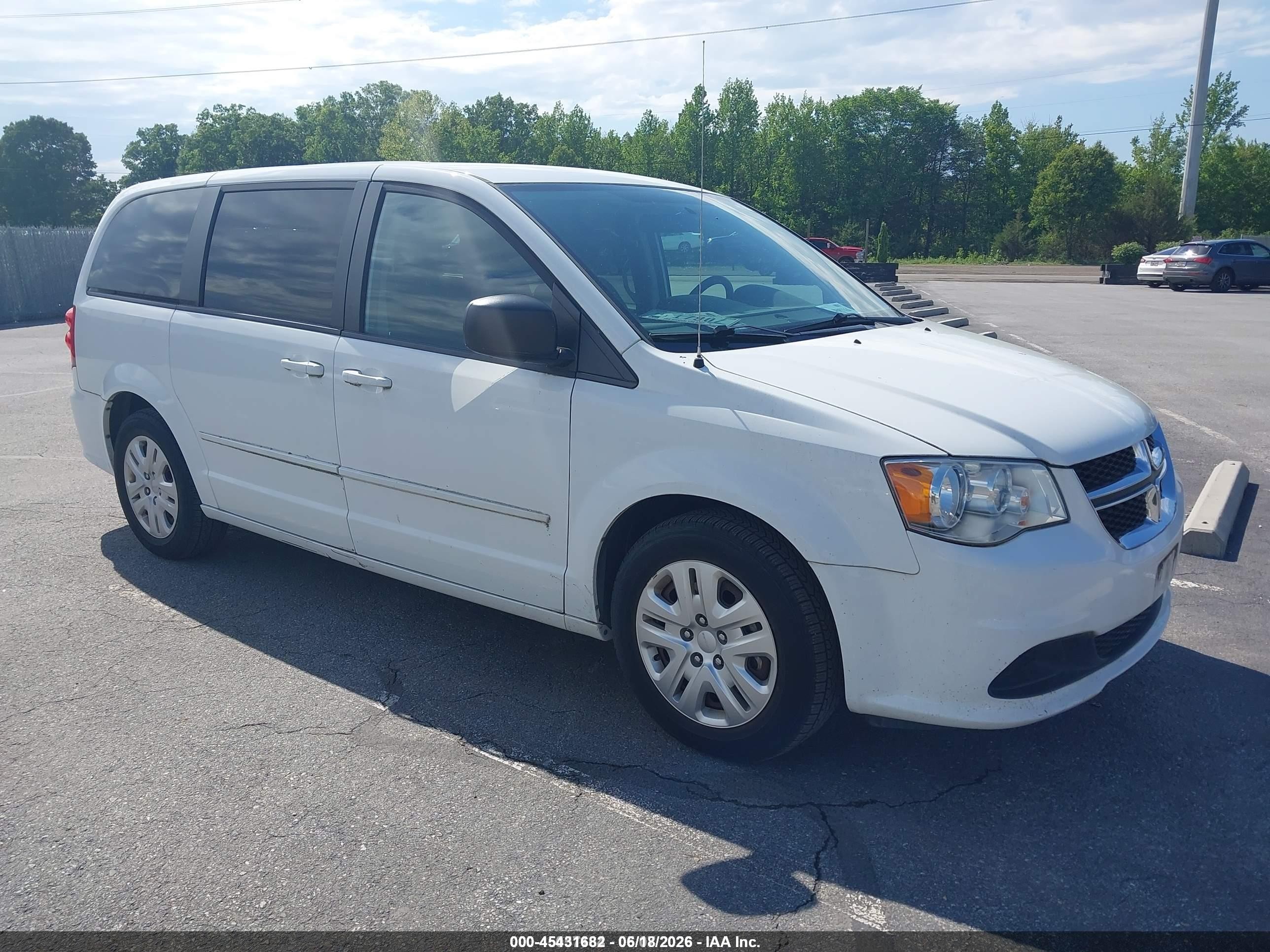 2016 Dodge Grand Caravan SE, VIN 2C4RDGBG0GR105703 — Обычный износ