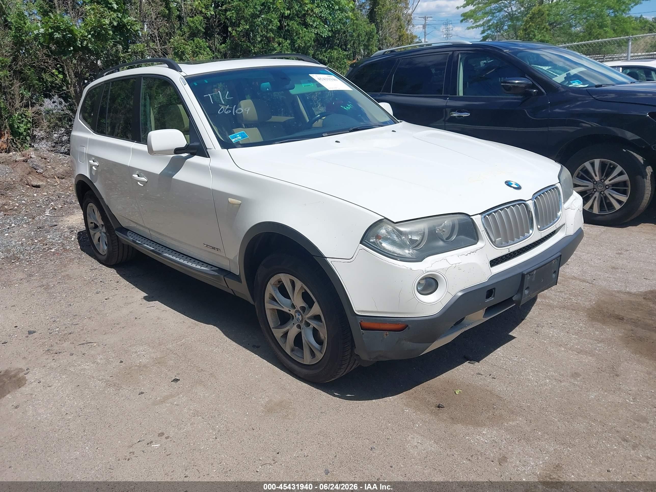 2009 BMW X3 xDrive30i, VIN WBXPC93479WJ26622 — Rear end