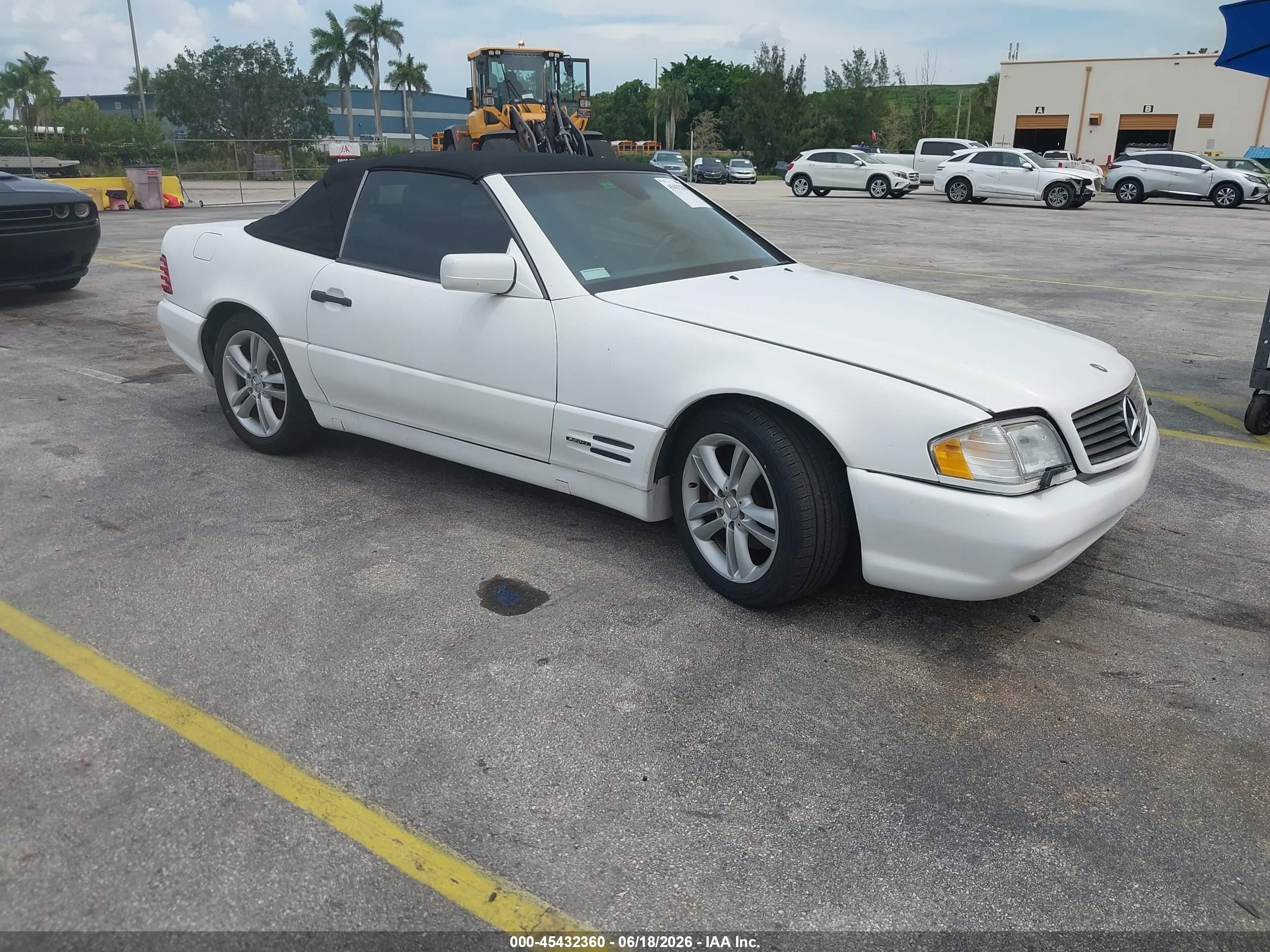 1997 Mercedes-Benz SL 500, VIN WDBFA67F9VF142564 — Normal wear