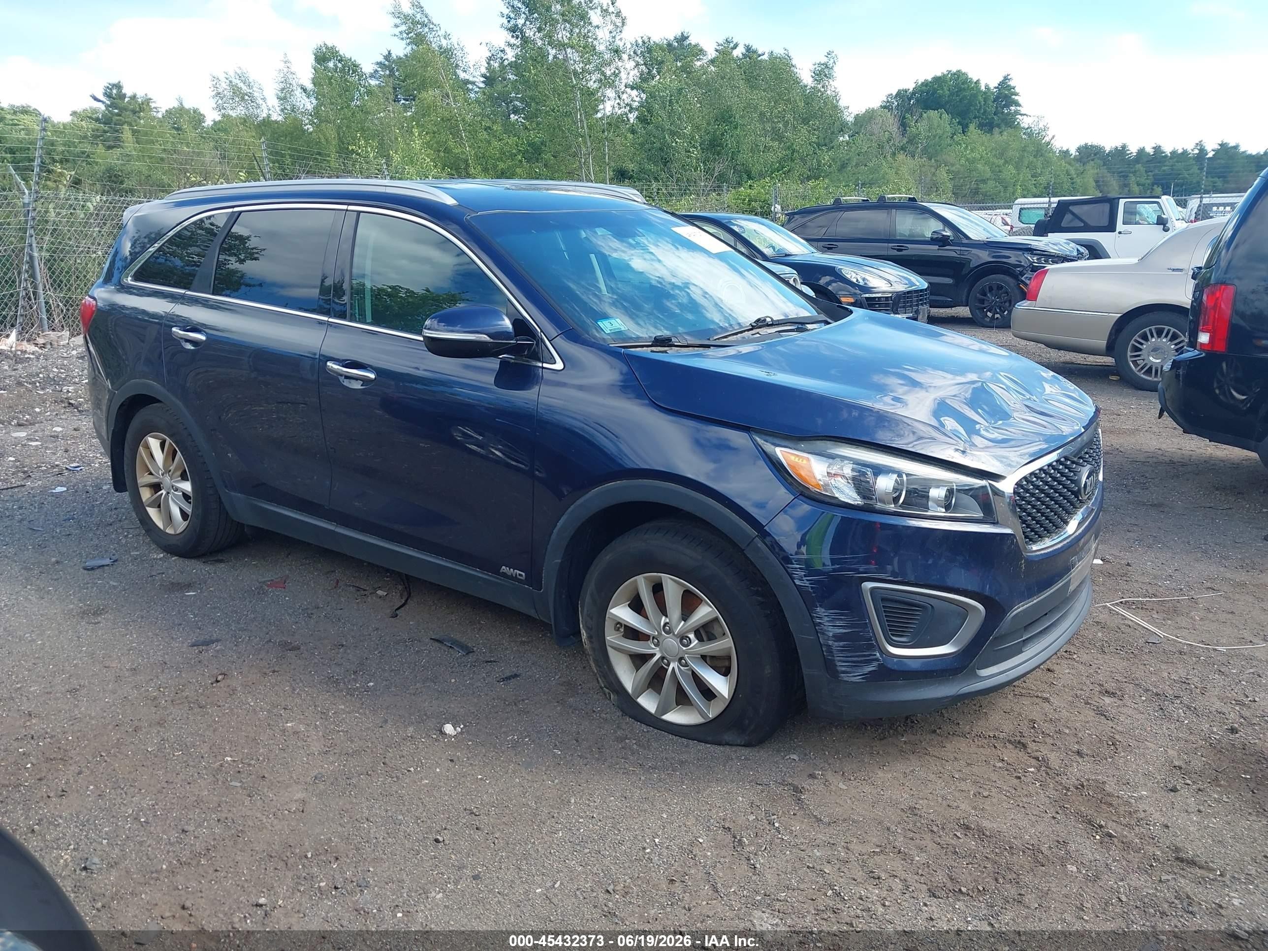 2016 Kia Sorento LX, VIN 5XYPGDA37GG110235 — Normal wear