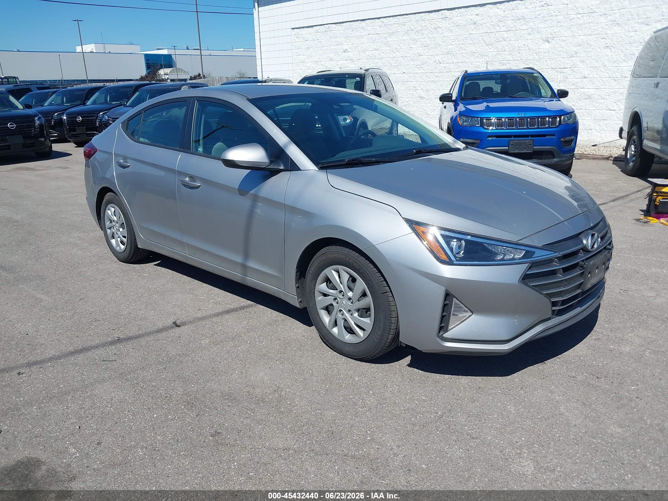 2020 Hyundai Elantra SE, VIN 5NPD74LF0LH616891 — Normal wear