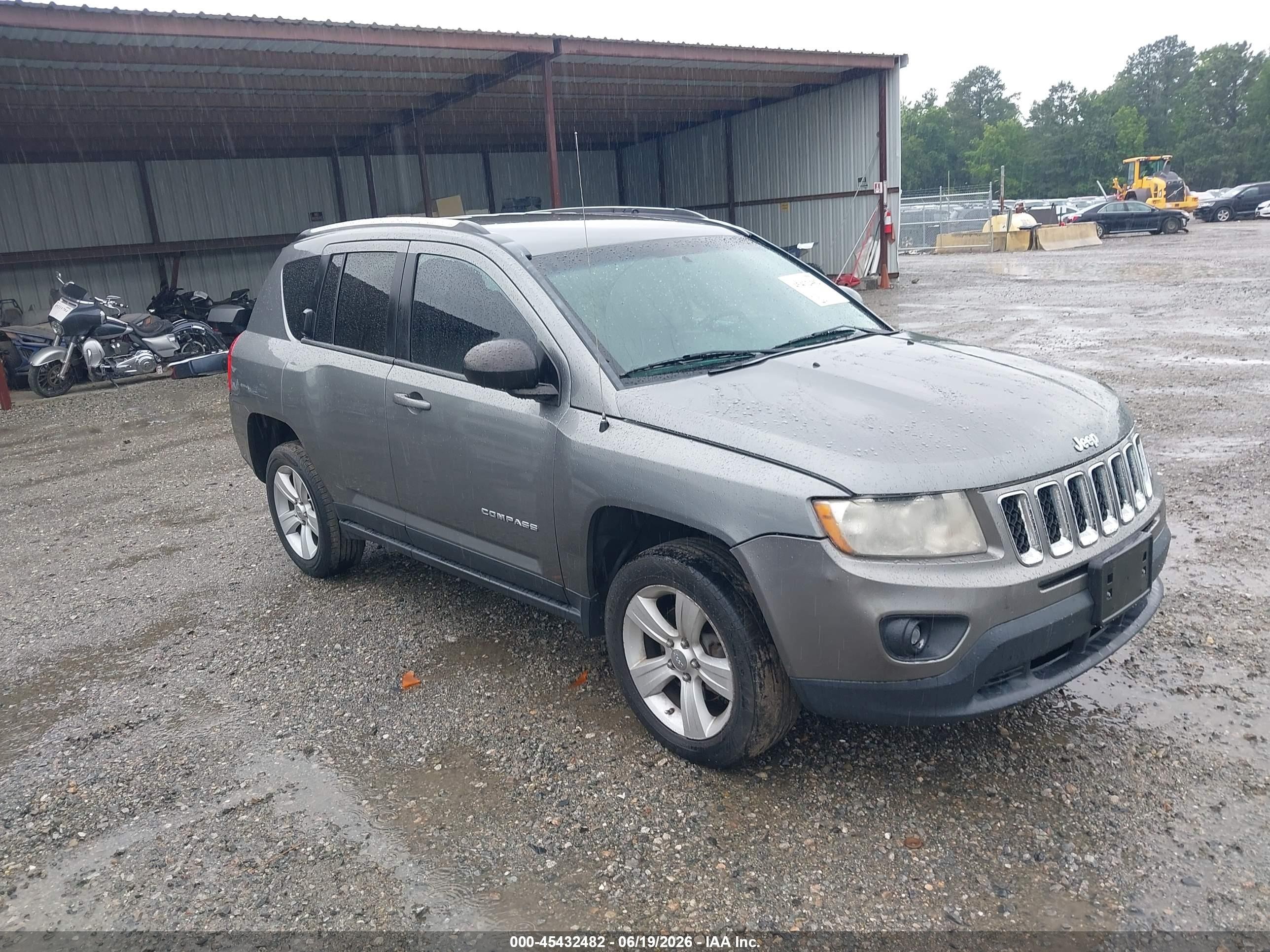 2012 Jeep Compass Latitude, VIN 1C4NJCEAXCD678189 — Repossession