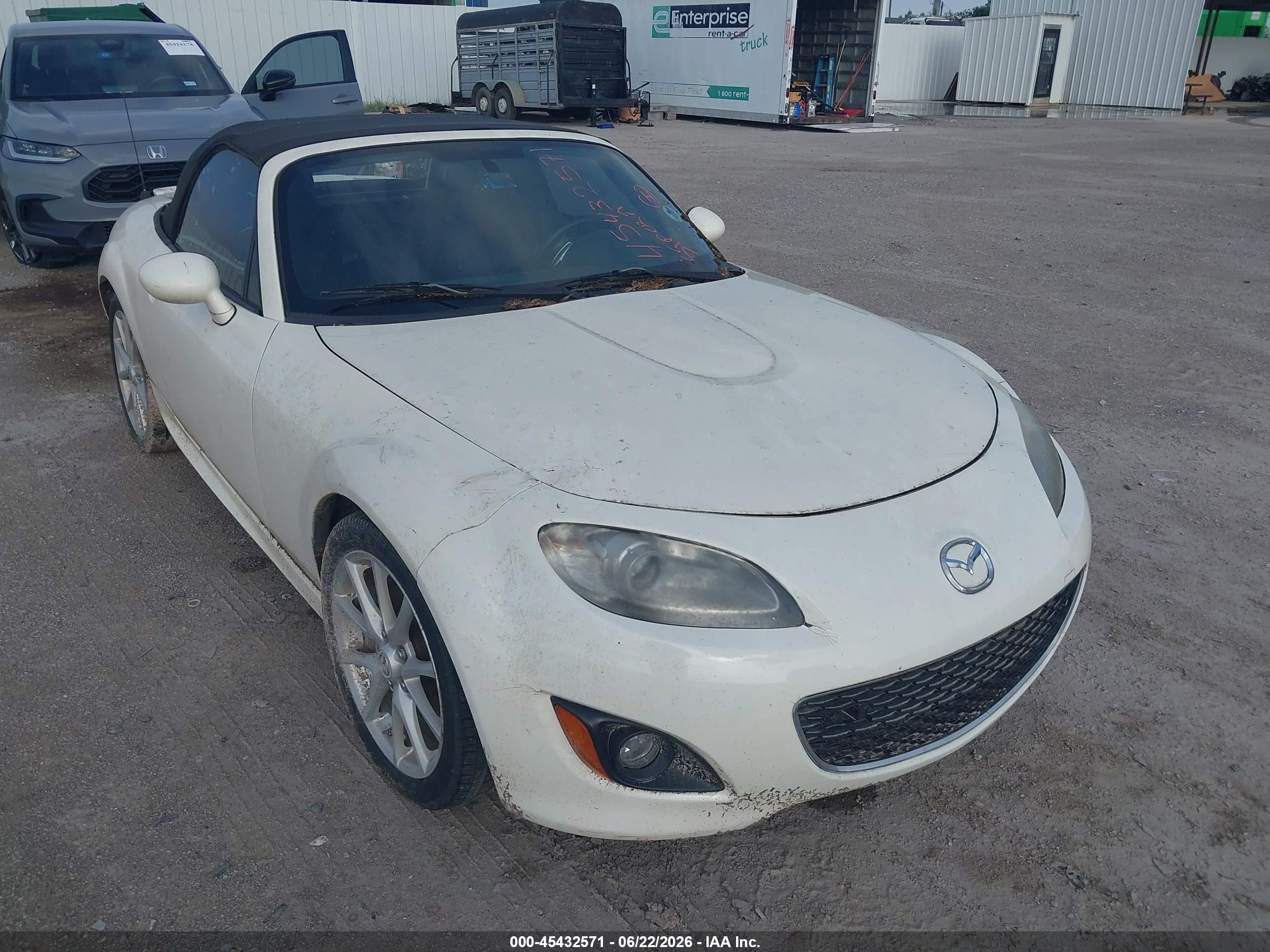 2009 Mazda MX-5 Miata Sport, VIN JM1NC25F890203088 — Зад