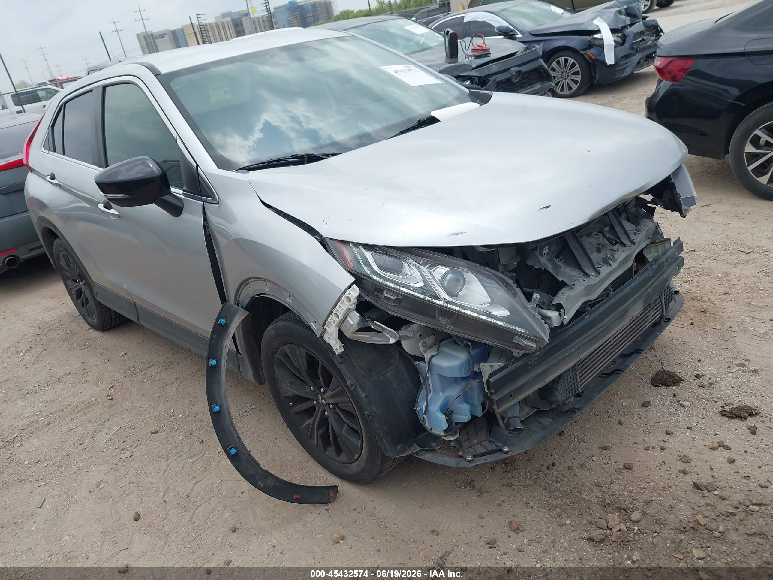 2018 Mitsubishi Eclipse Cross LE, VIN JA4AT4AA1JZ046843 — Front end