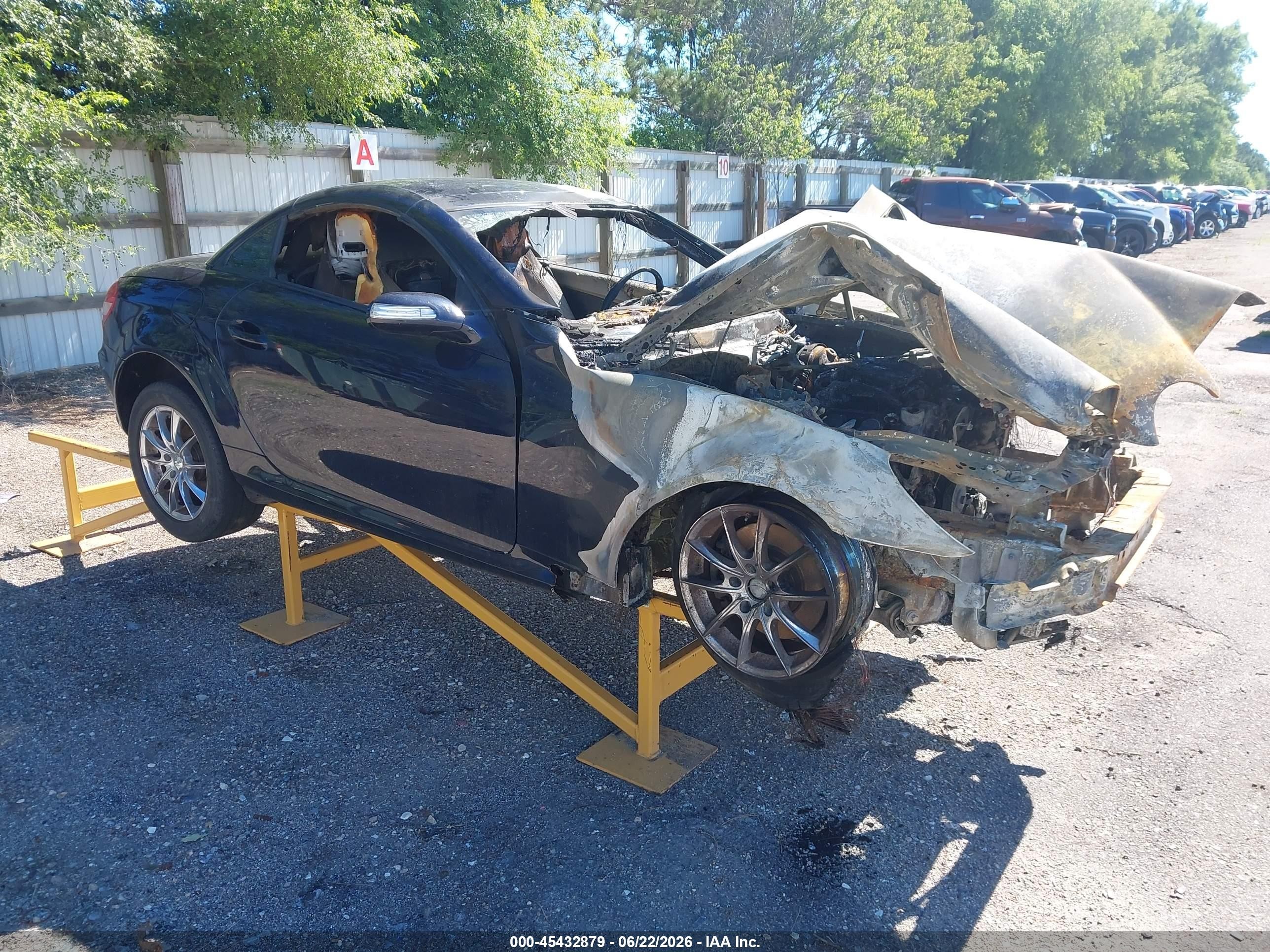 2008 Mercedes-Benz SLK 280, VIN WDBWK54F28F181268 — Engine fire