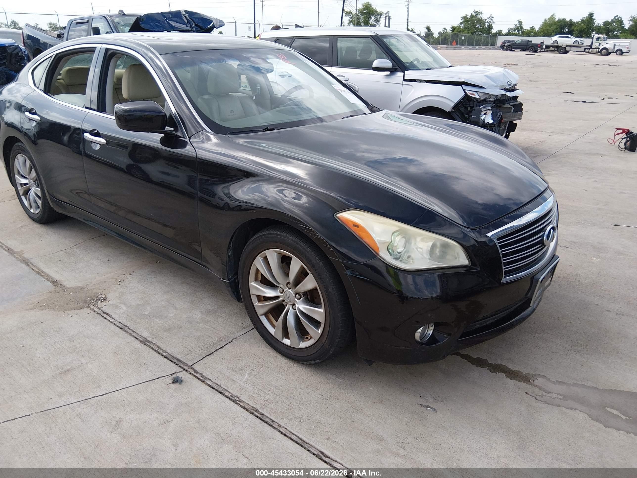 2012 Infiniti M, VIN JN1BY1AP5CM333474 — Normal wear