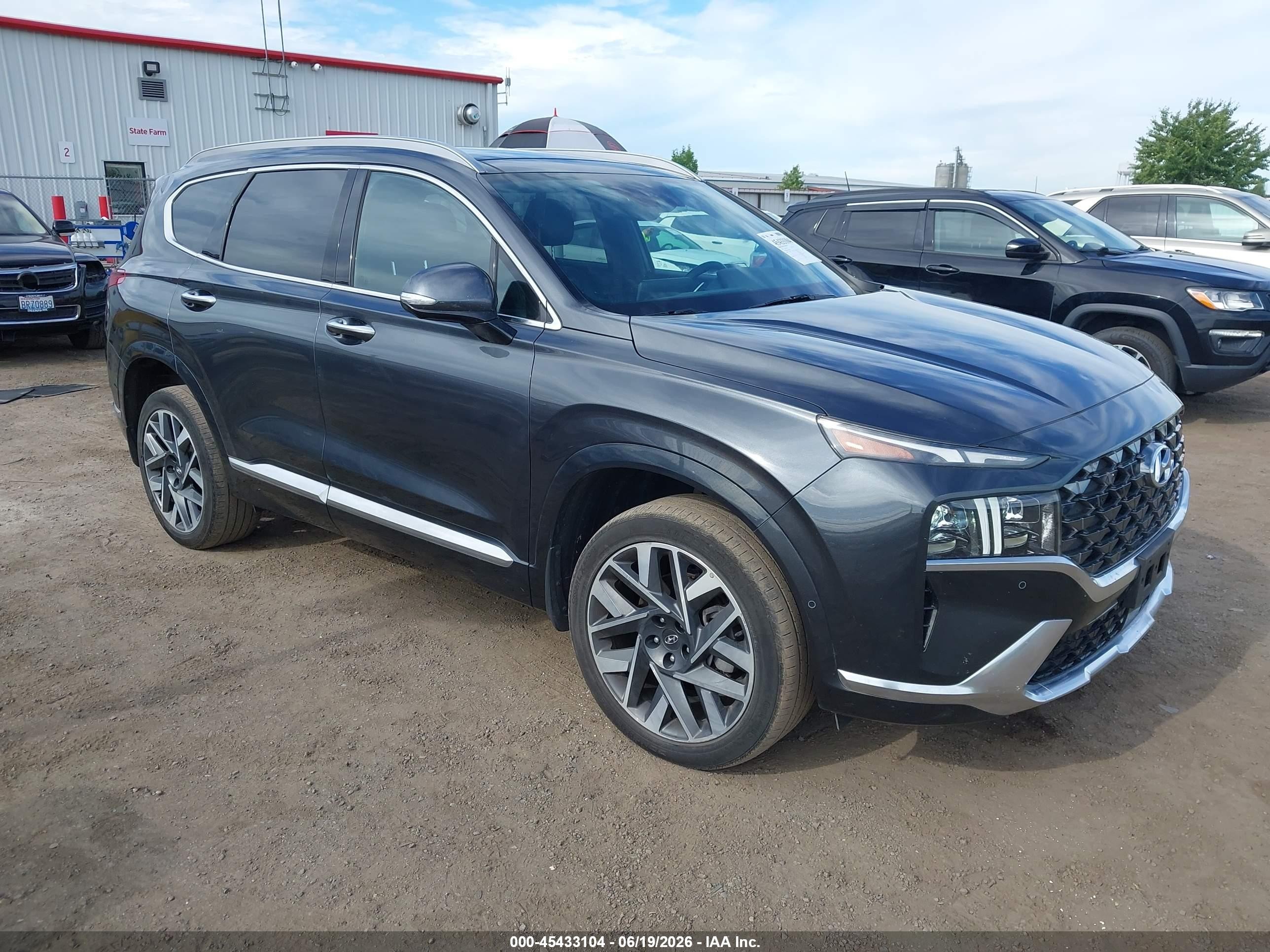 2023 Hyundai Santa Fe Calligraphy, VIN 5NMS5DAL7PH634006 — Rear end