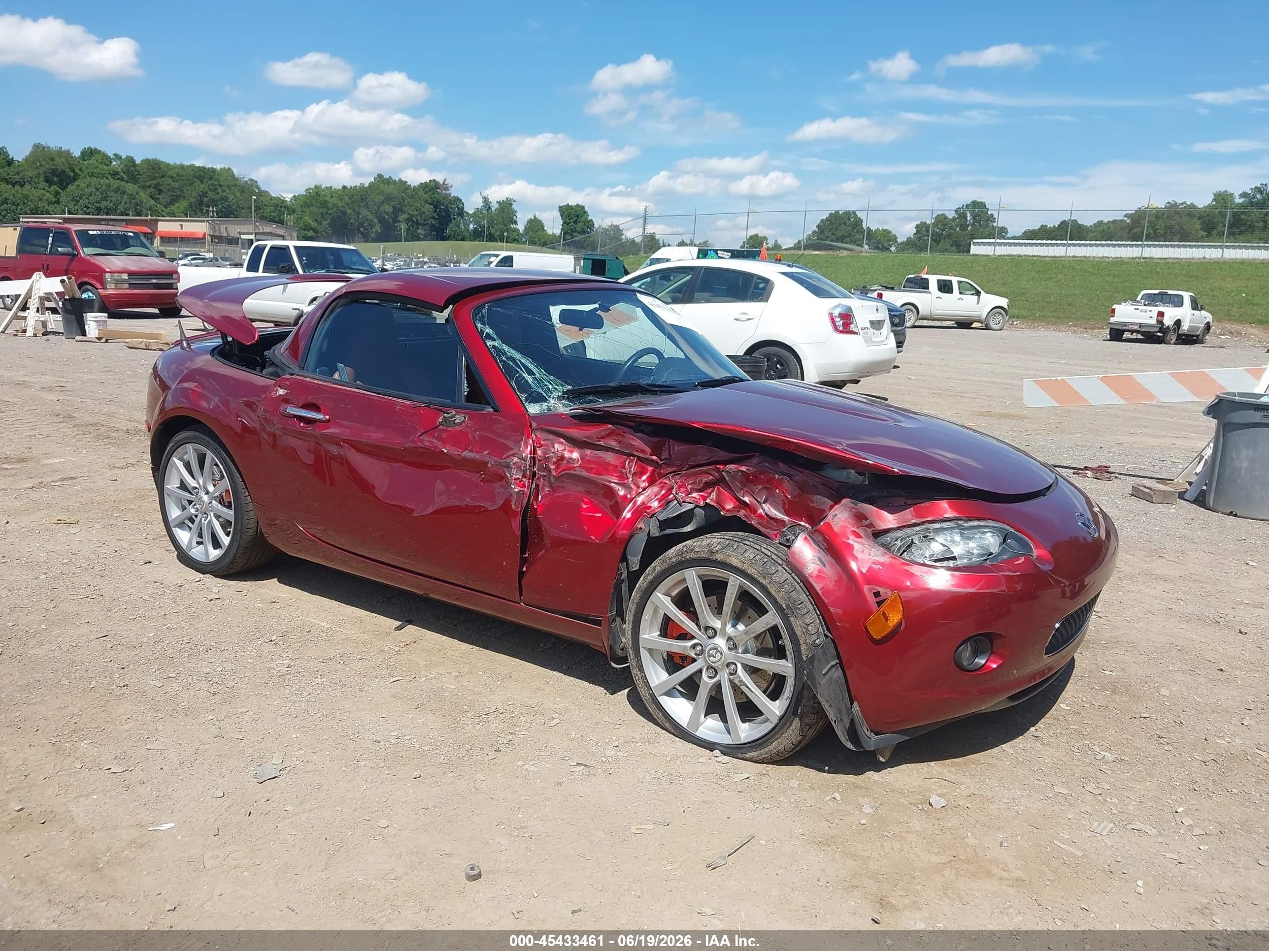 2008 Mazda MX-5 Miata Sport, VIN JM1NC26F880151118 — Front end