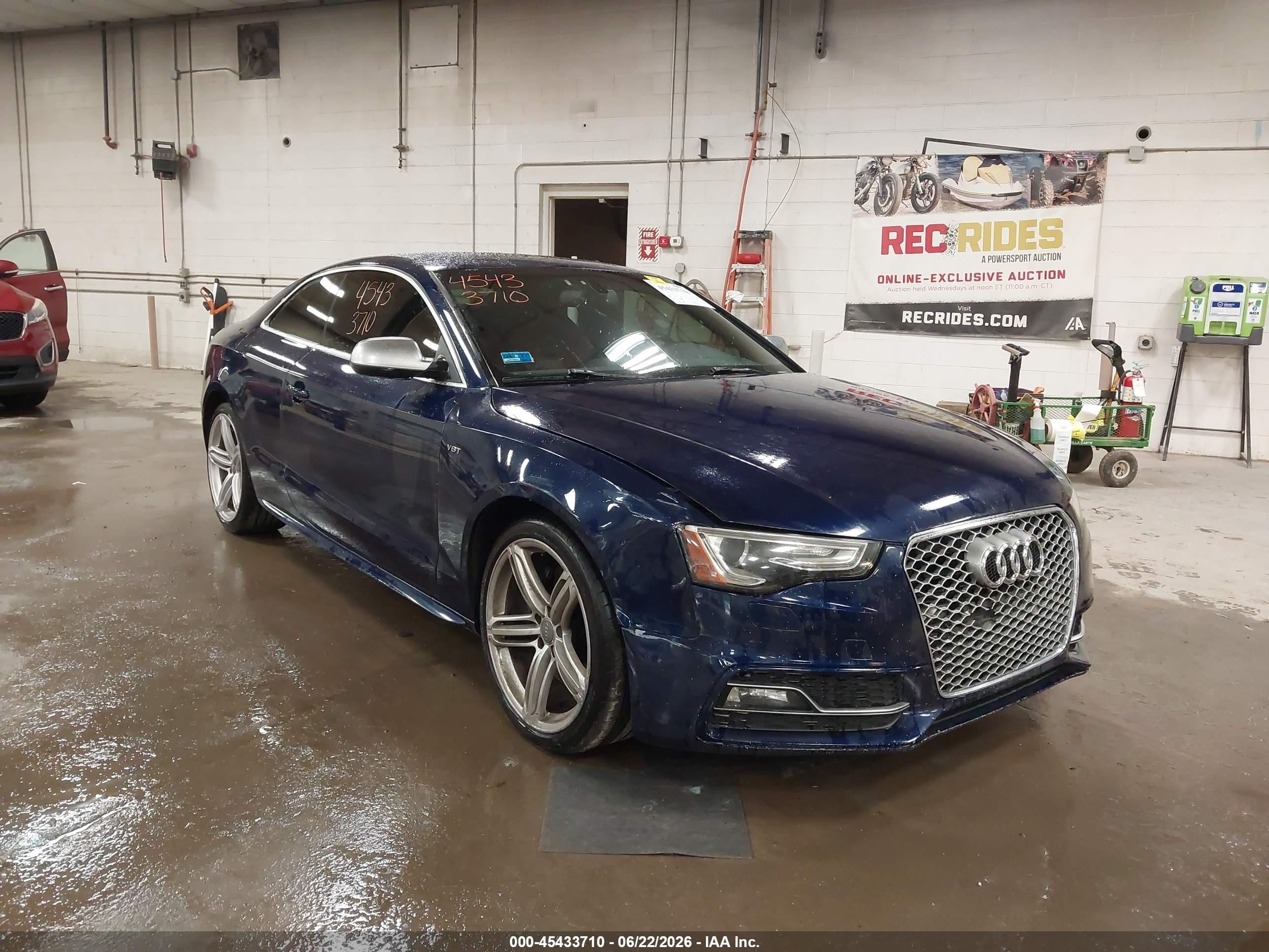 2013 Audi S5 Premium Plus, VIN WAUCGAFRXDA032018 — Front end