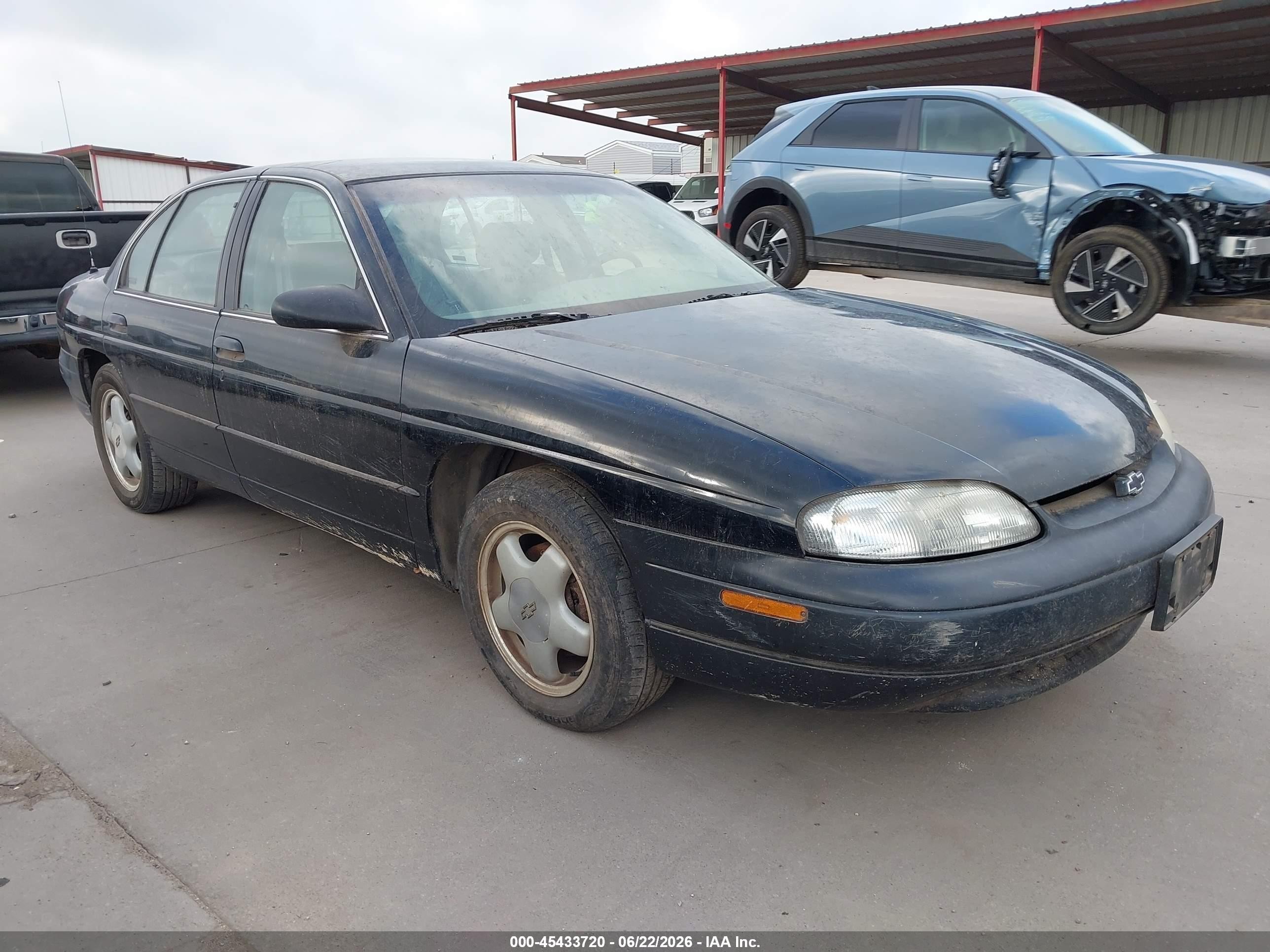 1997 Chevrolet Lumina, VIN 2G1WN52M2V9336733 — Normal wear