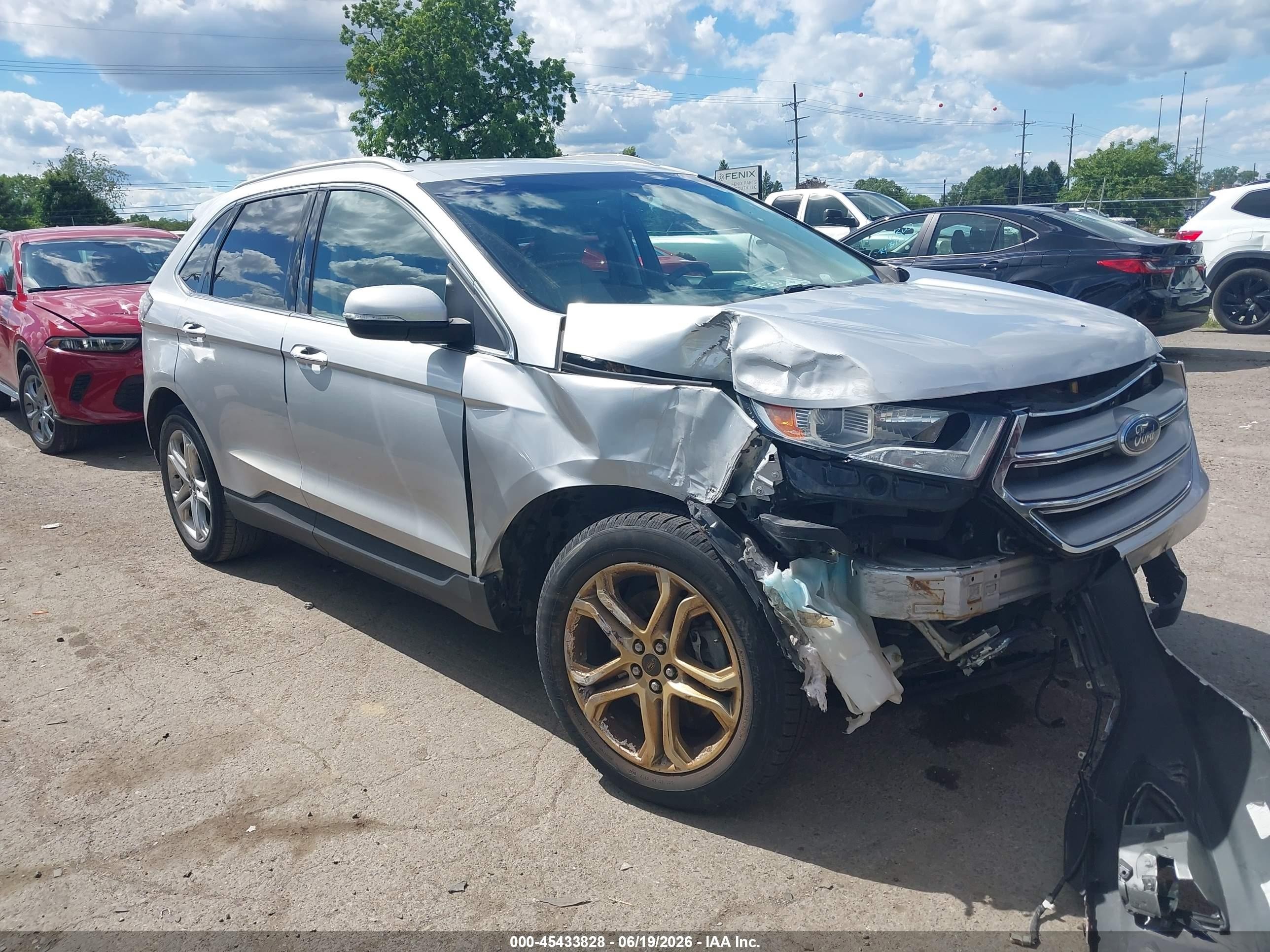 2017 Ford Edge Titanium, VIN 2FMPK4K90HBC17386 — Front end