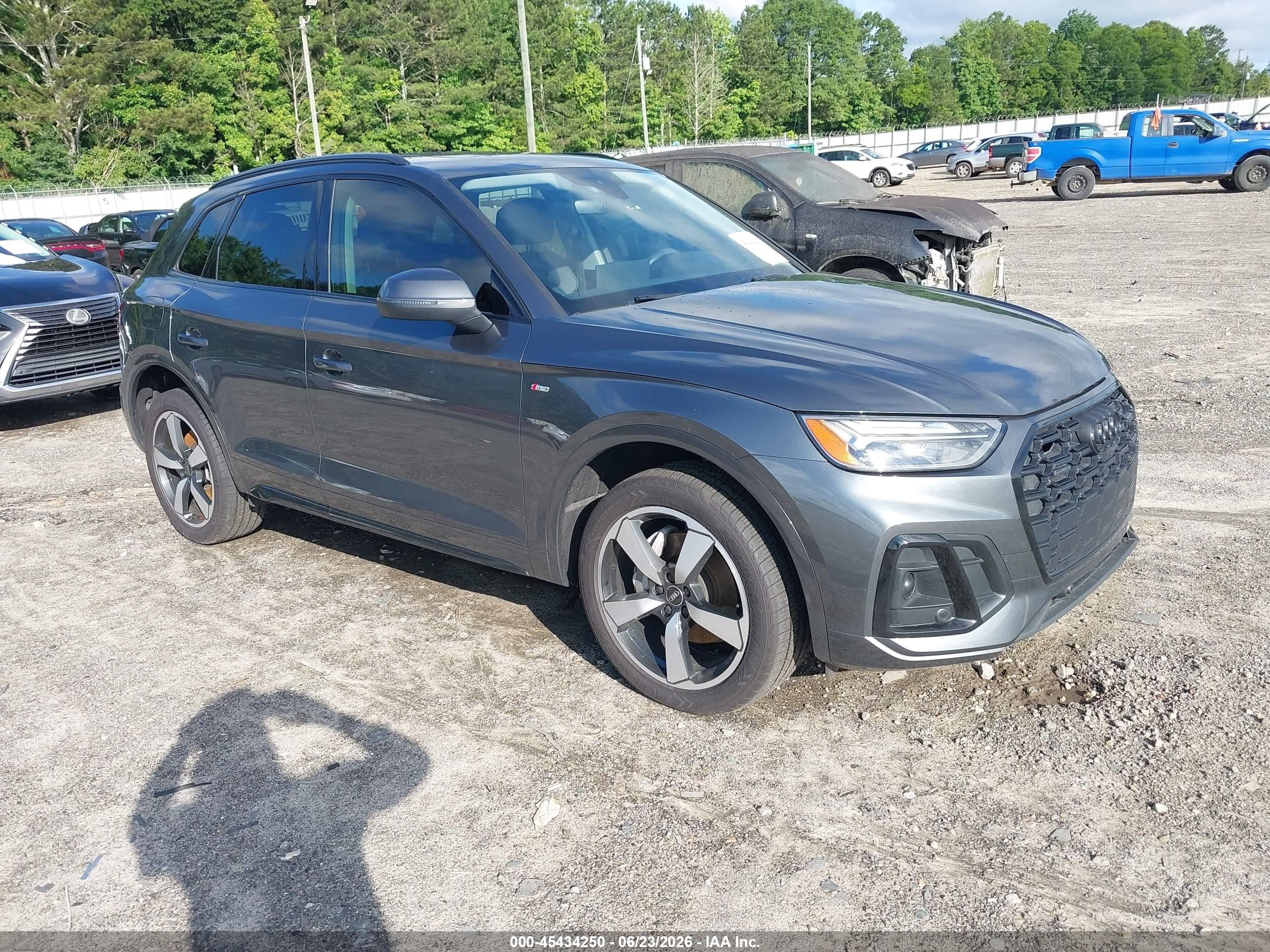 2023 Audi Q5 S line Premium Plus, VIN WA1EAAFY3P2143328 — Front end
