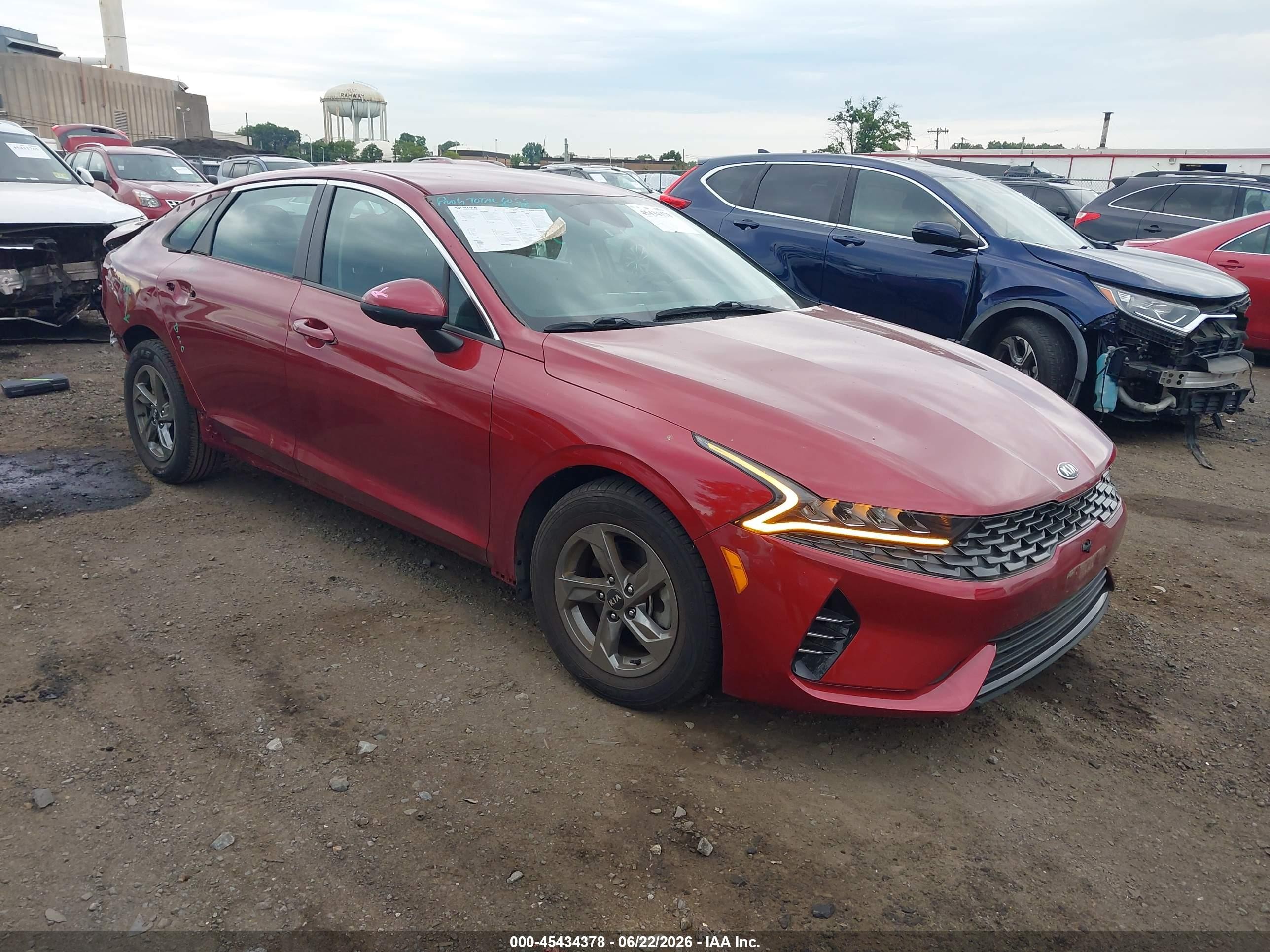 2021 Kia K5 LXS, VIN 5XXG14J24MG025748 — Rear end