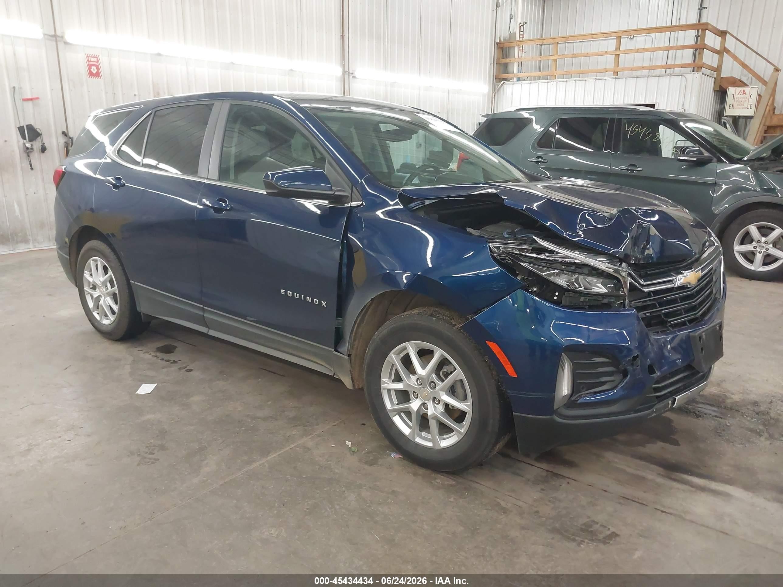2023 Chevrolet Equinox LT, VIN 3GNAXUEG7PS110664 — Перед