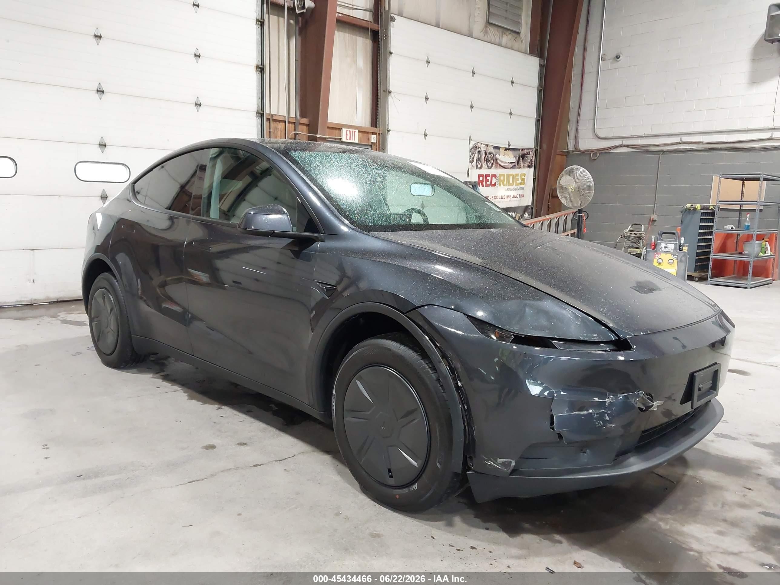2026 Tesla Model Y Long Range, VIN 7SAYGDED1TA706496 — Front end