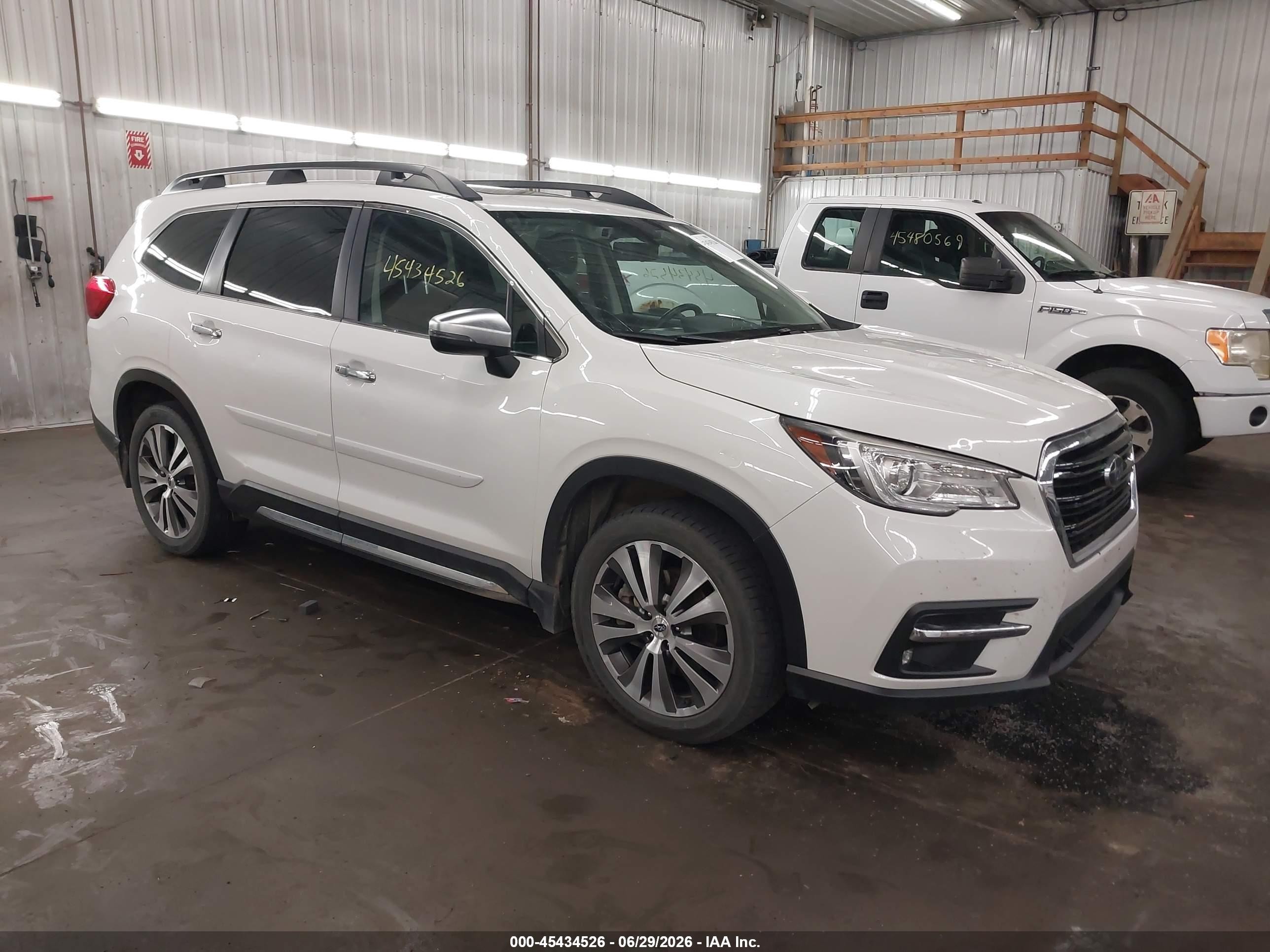 2019 Subaru Ascent Touring, VIN 4S4WMARD0K3445913 — Hail