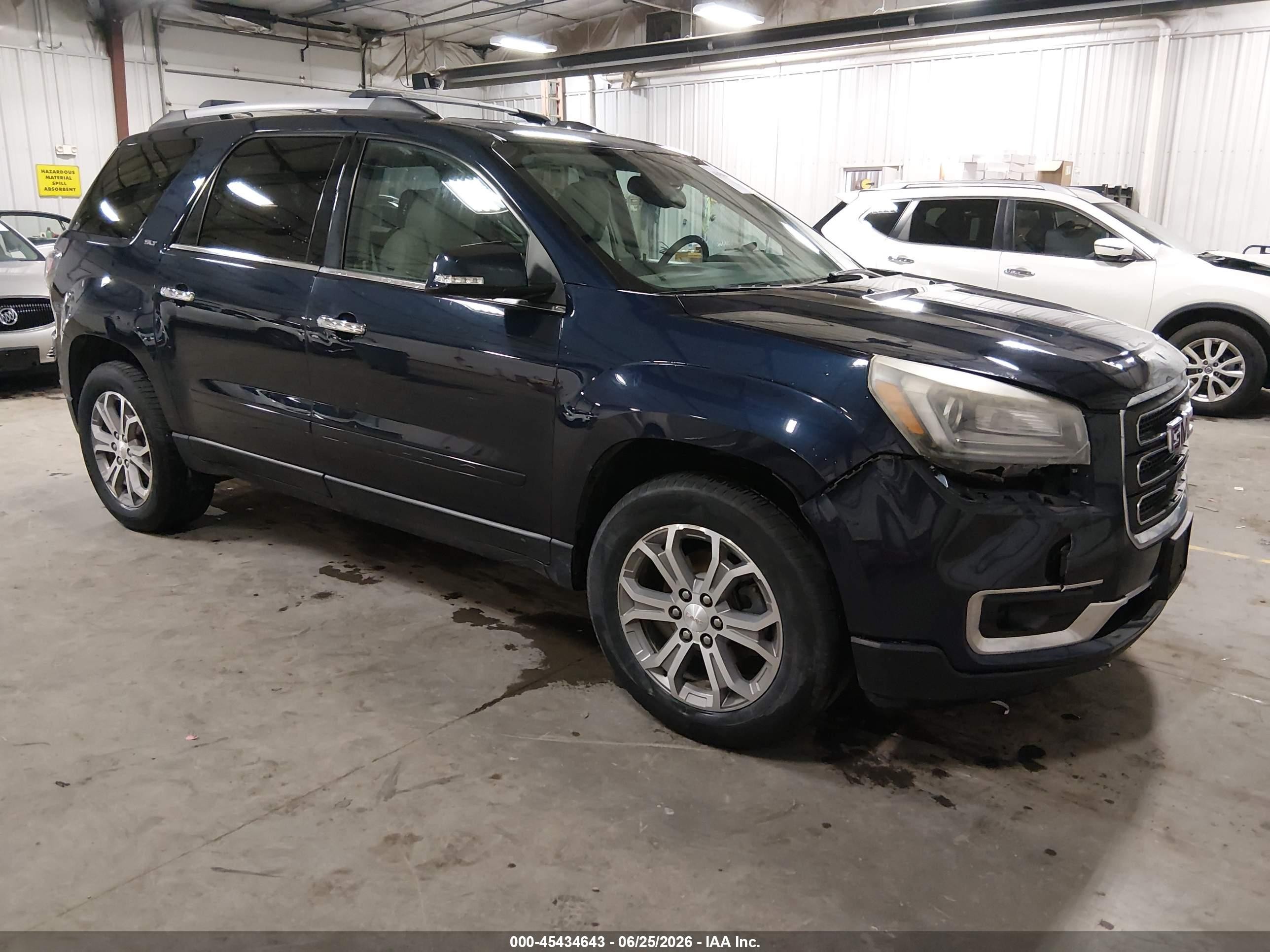 2015 GMC Acadia SLT, VIN 1GKKVRKD8FJ338395 — Front end