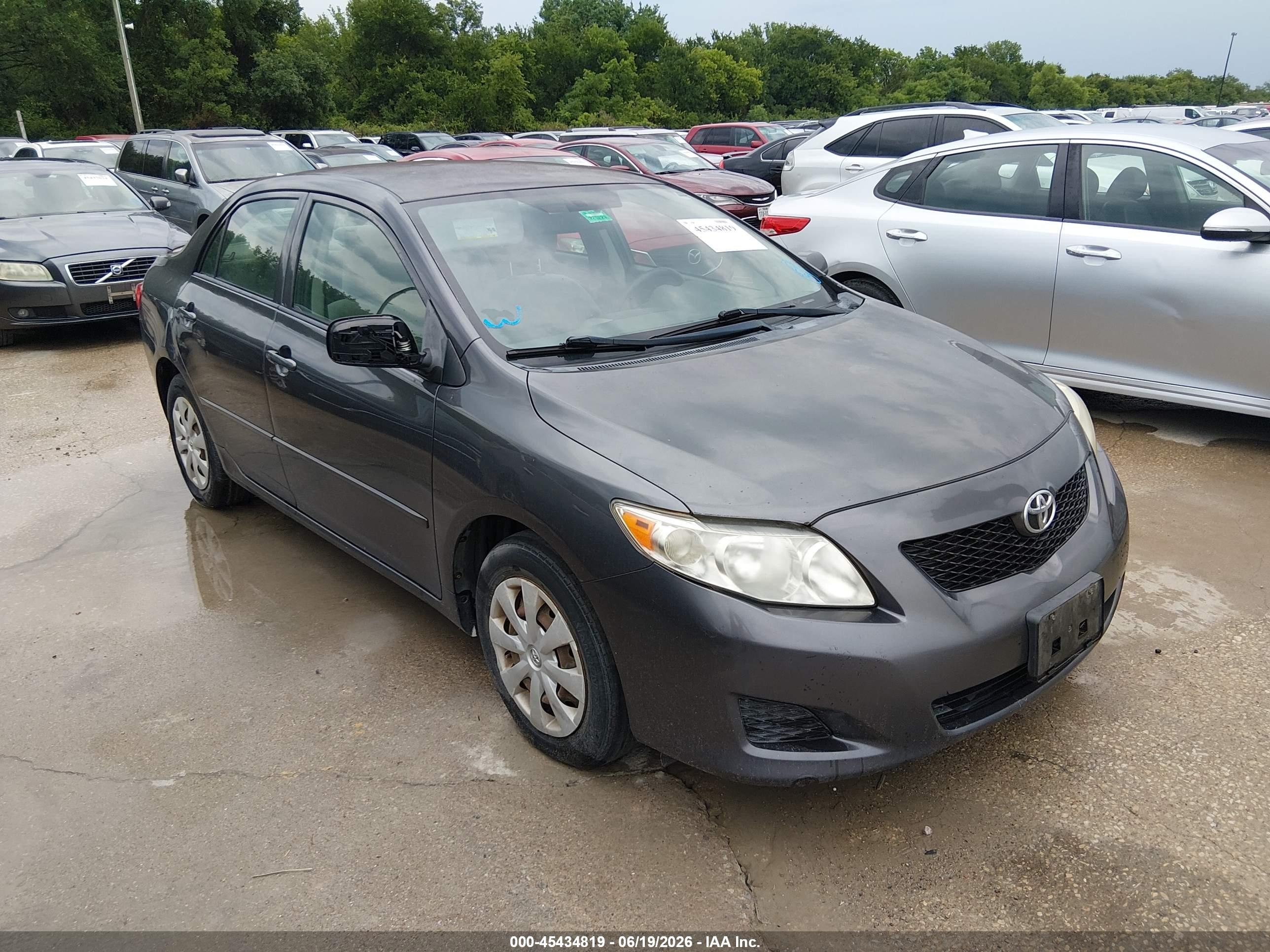 2009 Toyota Corolla LE, VIN JTDBL40E299029298 — Normal wear