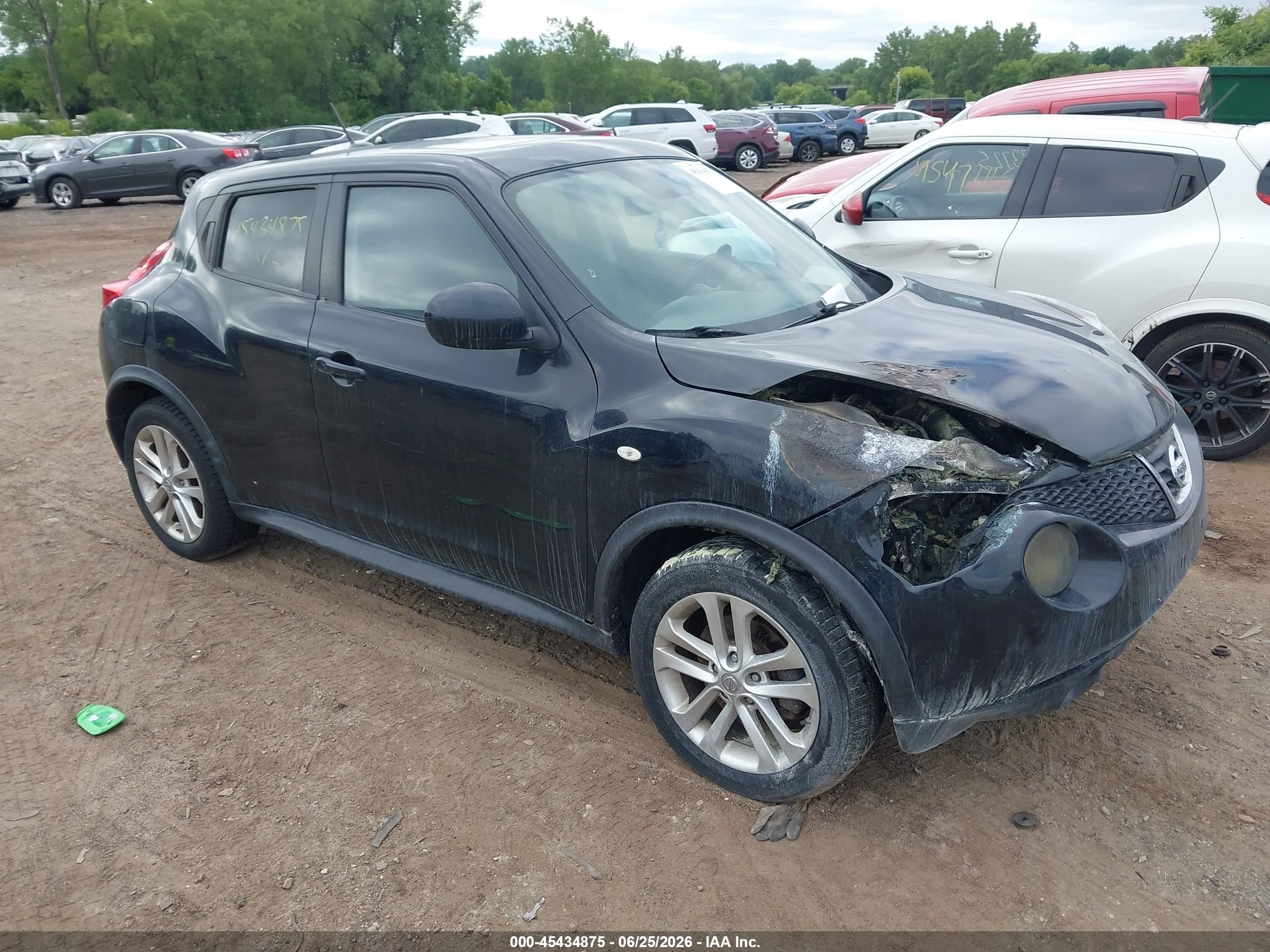 2013 Nissan Juke SV, VIN JN8AF5MV9DT213253 — Engine fire