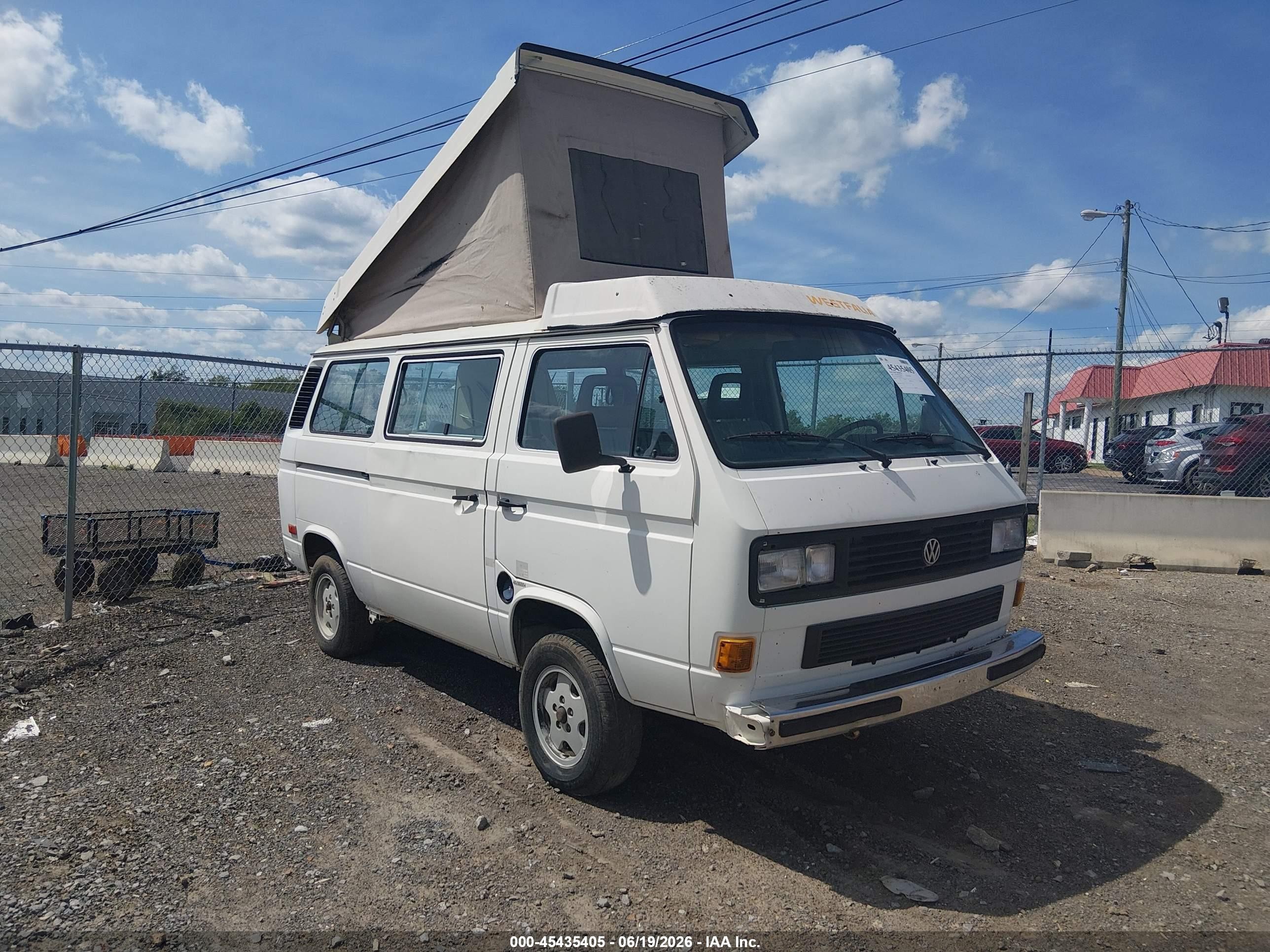 1987 Volkswagen Vanagon, VIN WV2ZB0259HH097725 — Normal wear