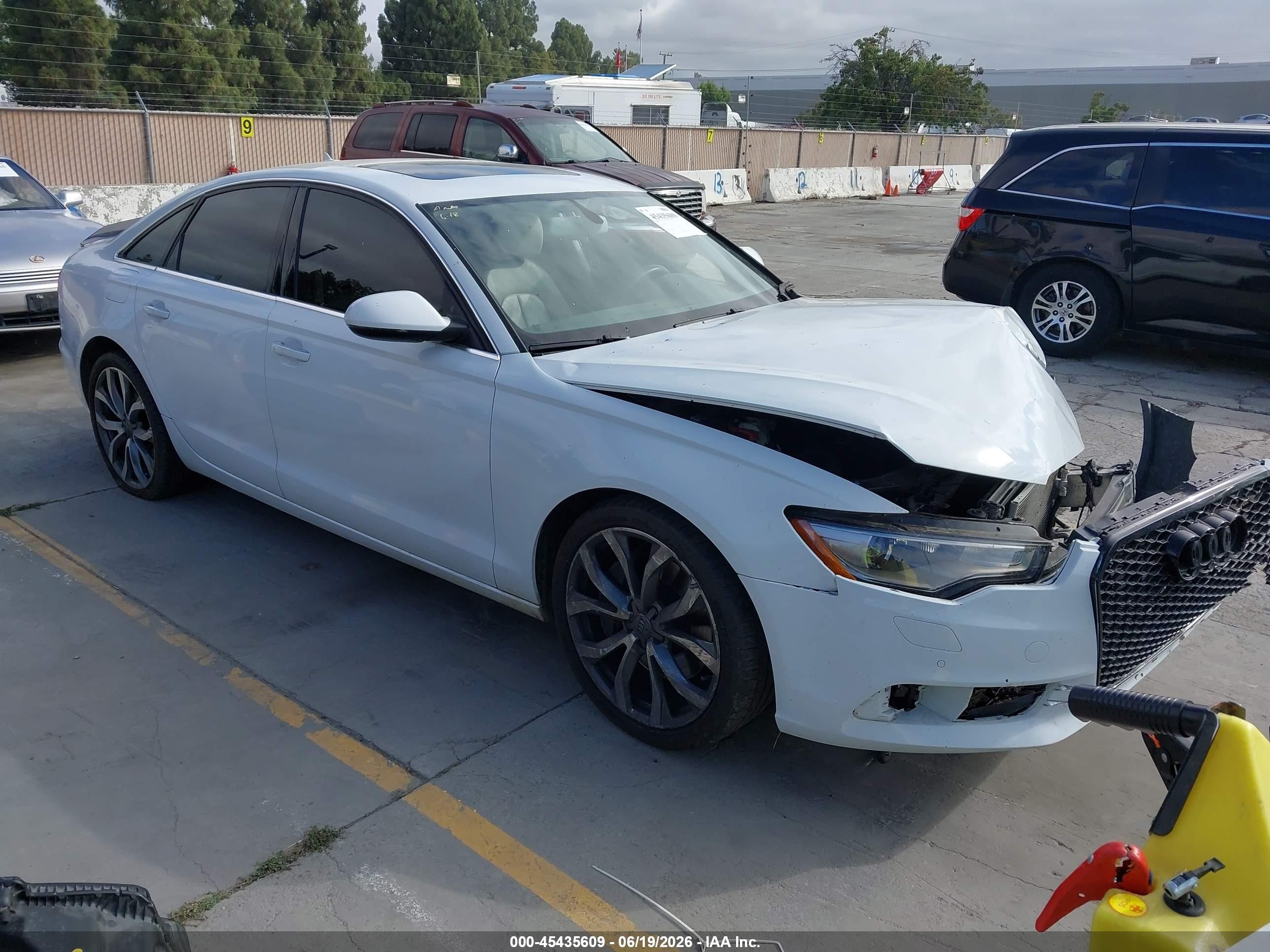 2013 Audi A6 Premium Plus, VIN WAUGGAFC8DN132575 — Обычный износ