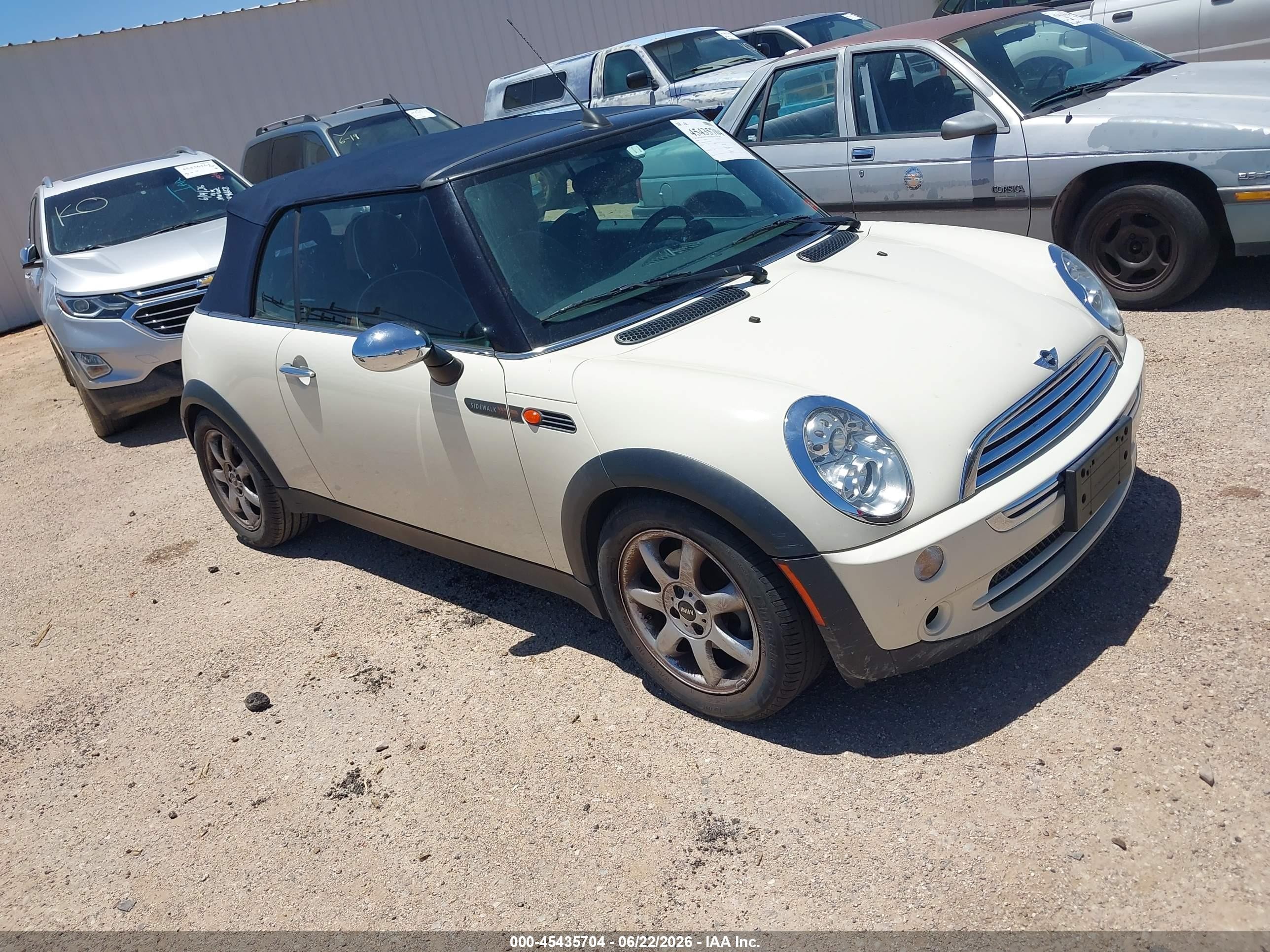 2008 MINI Convertible, VIN WMWRF33568TG18173 — Normal wear