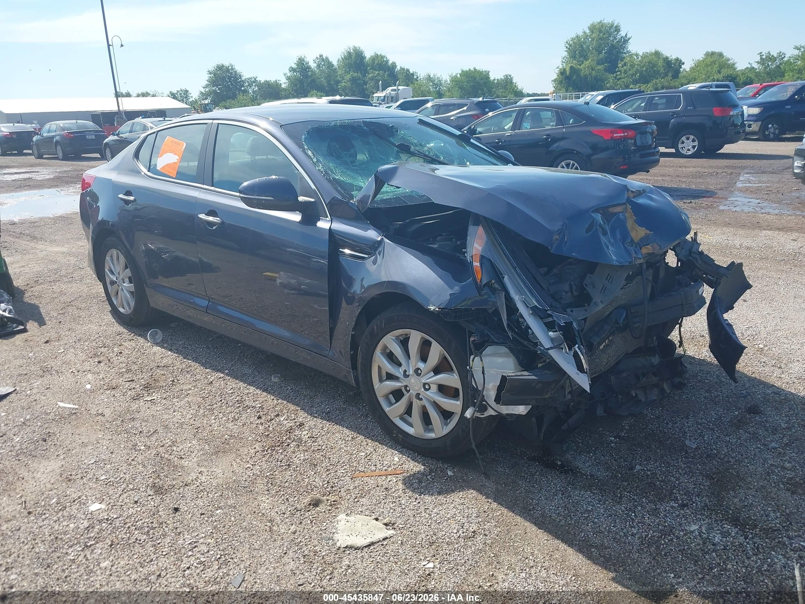 2015 Kia Optima LX, VIN 5XXGM4A77FG440665 — Front end
