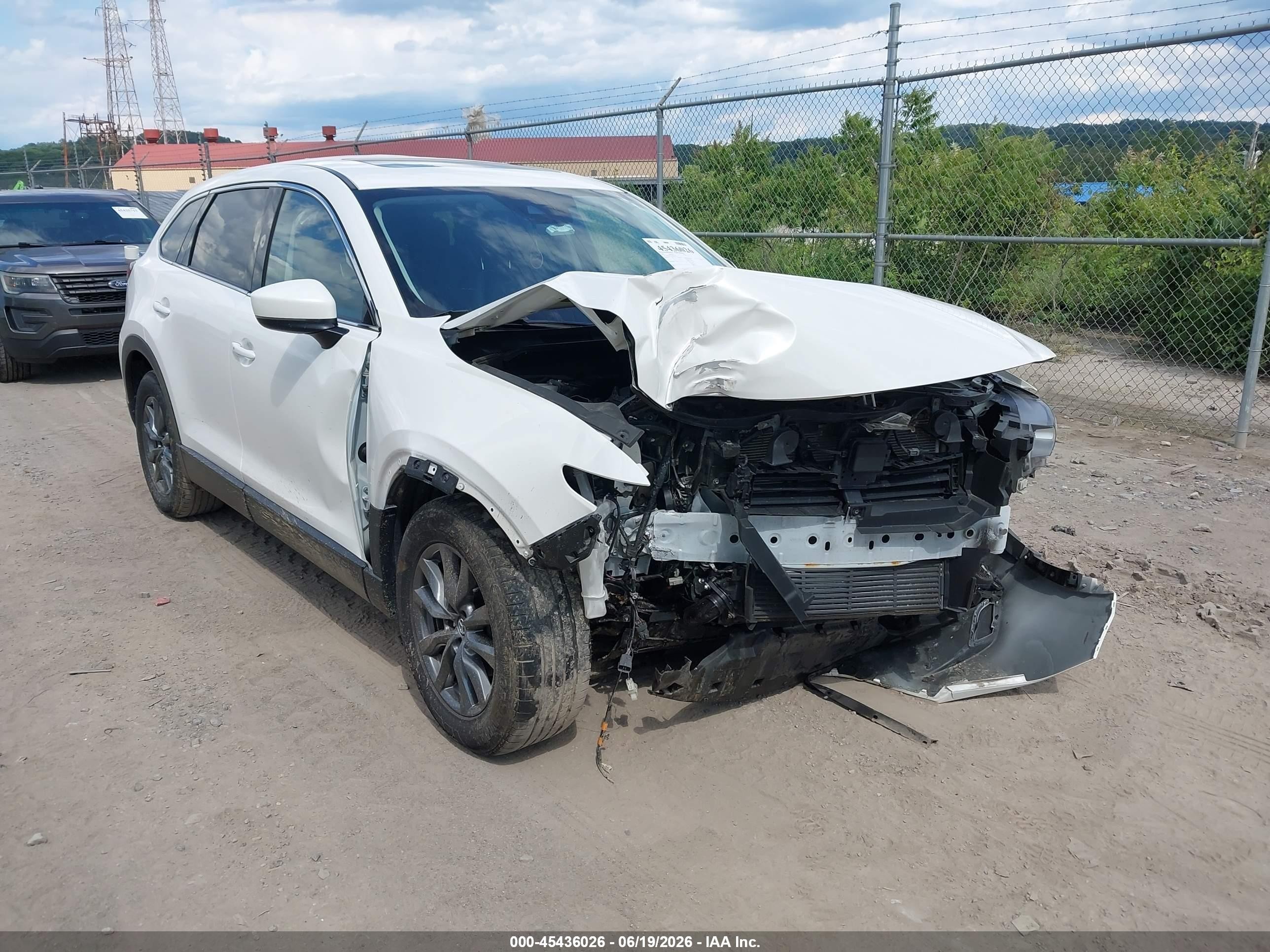 2023 Mazda CX-9 Touring, VIN JM3TCBCY3P0635779 — Front end