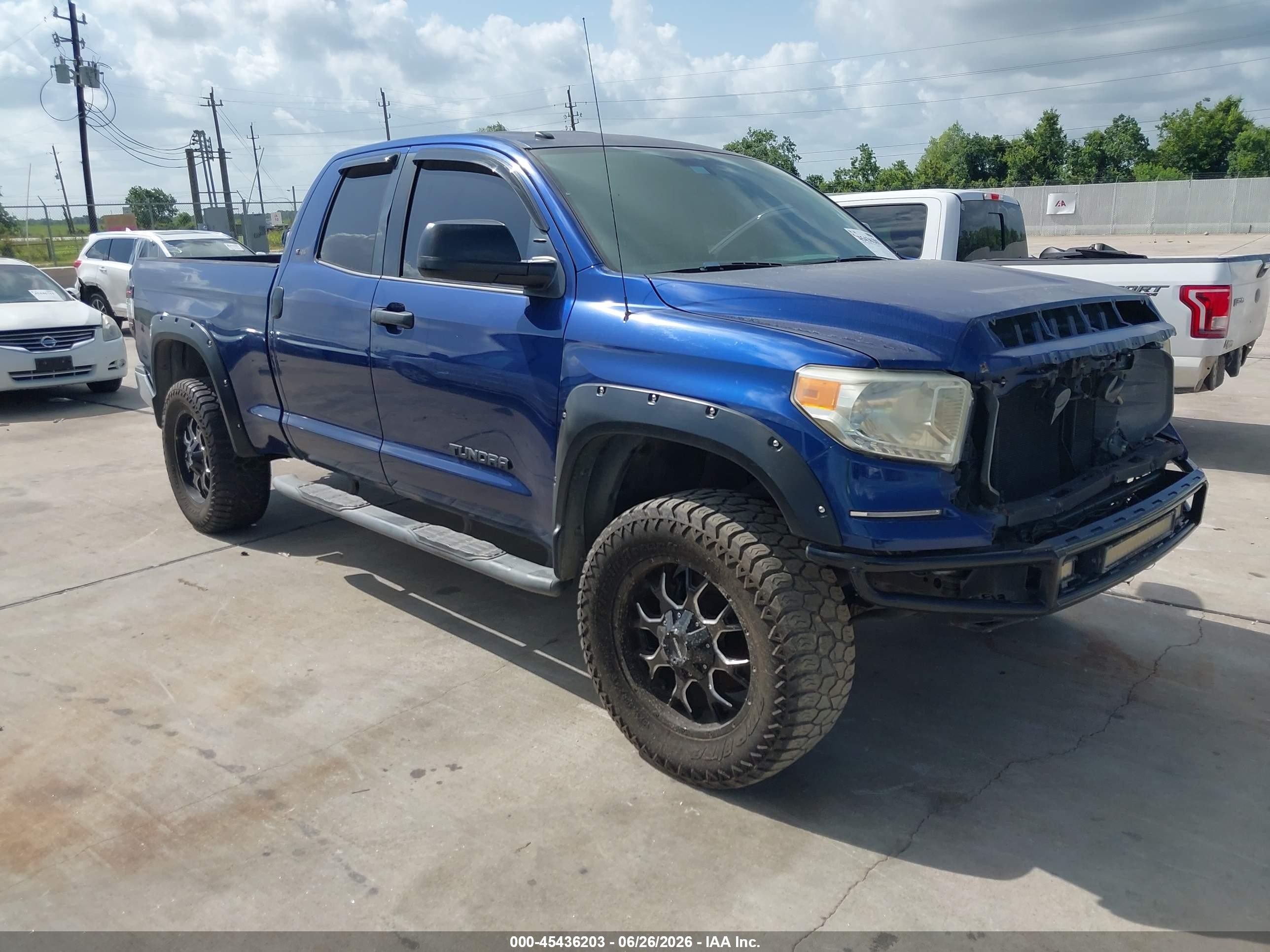 2014 Toyota Tundra SR5, VIN 5TFRM5F17EX080887 — Repossession