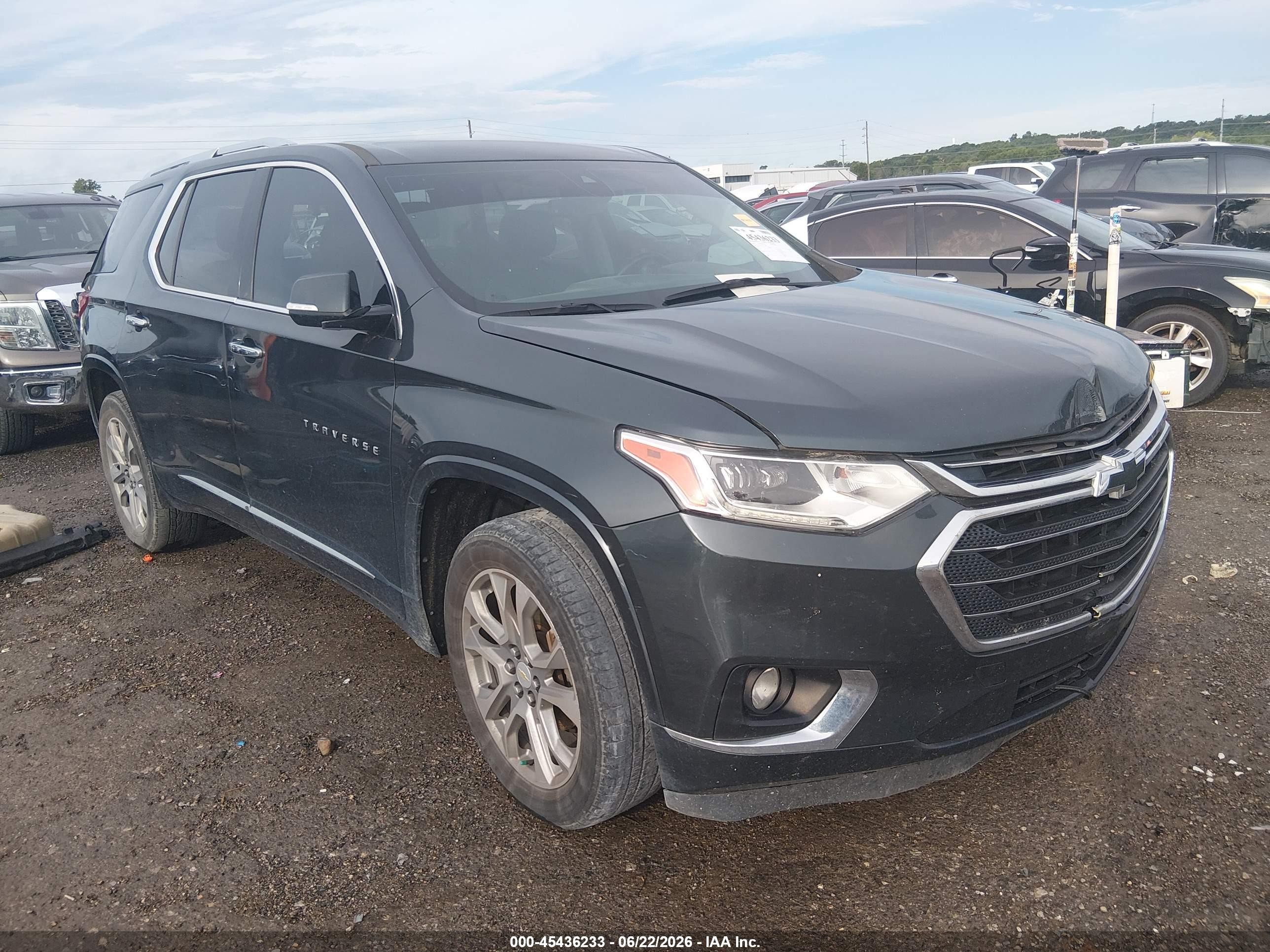 2019 Chevrolet Traverse Premier, VIN 1GNERKKW7KJ132959 — Rear end