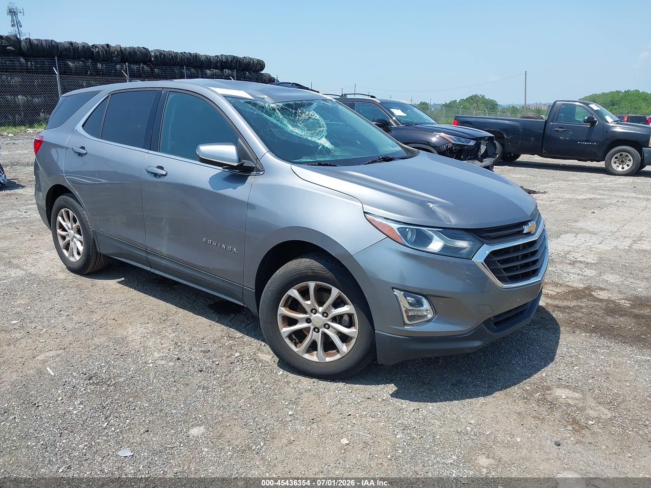 2018 Chevrolet Equinox LT, VIN 3GNAXSEV5JL117584 — Roof