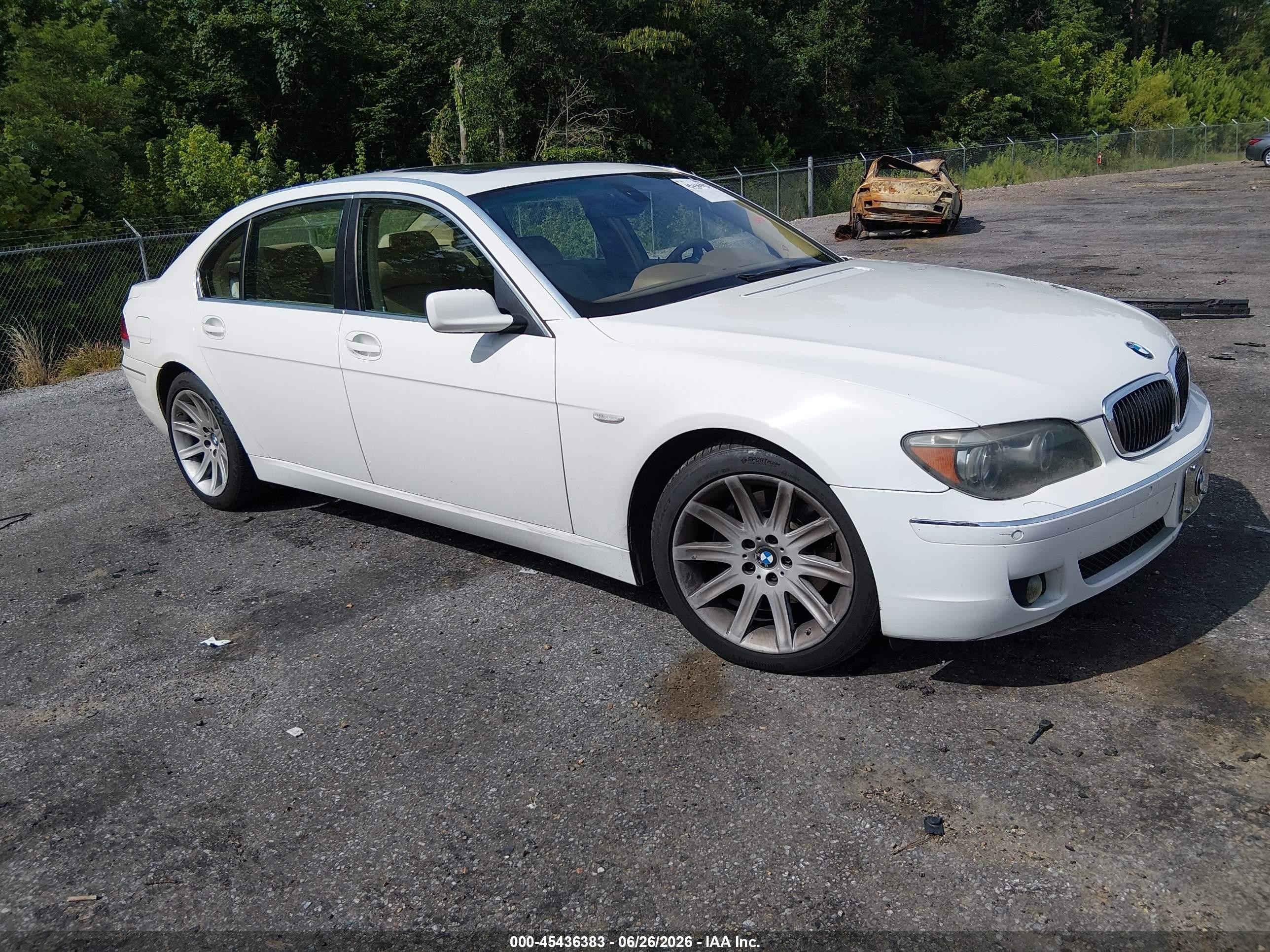 2006 BMW 7 Series 750Li, VIN WBAHN83516DT62671 — Side