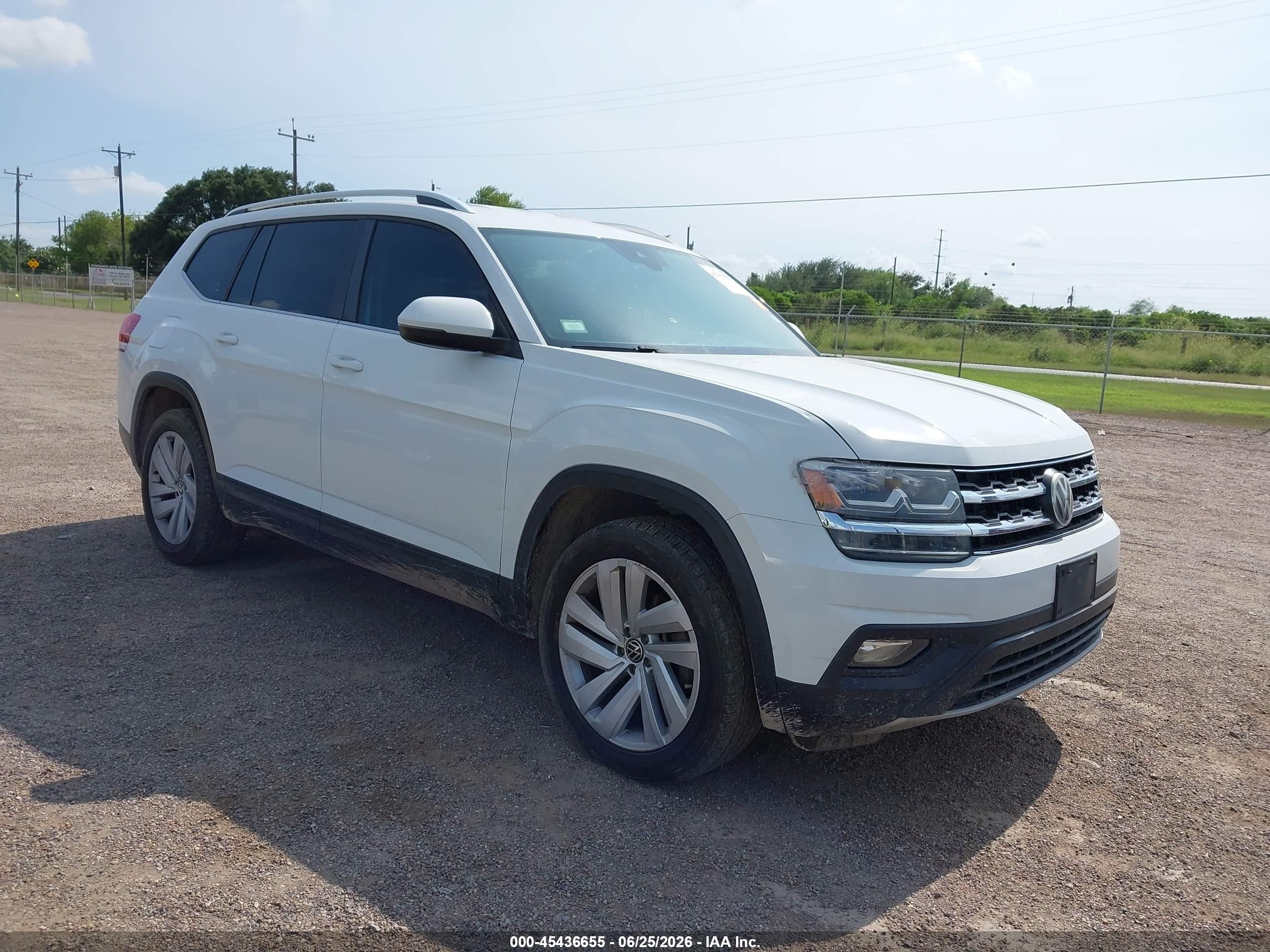 2018 Volkswagen Atlas SE, VIN 1V2DR2CA6JC523061 — Water / flood