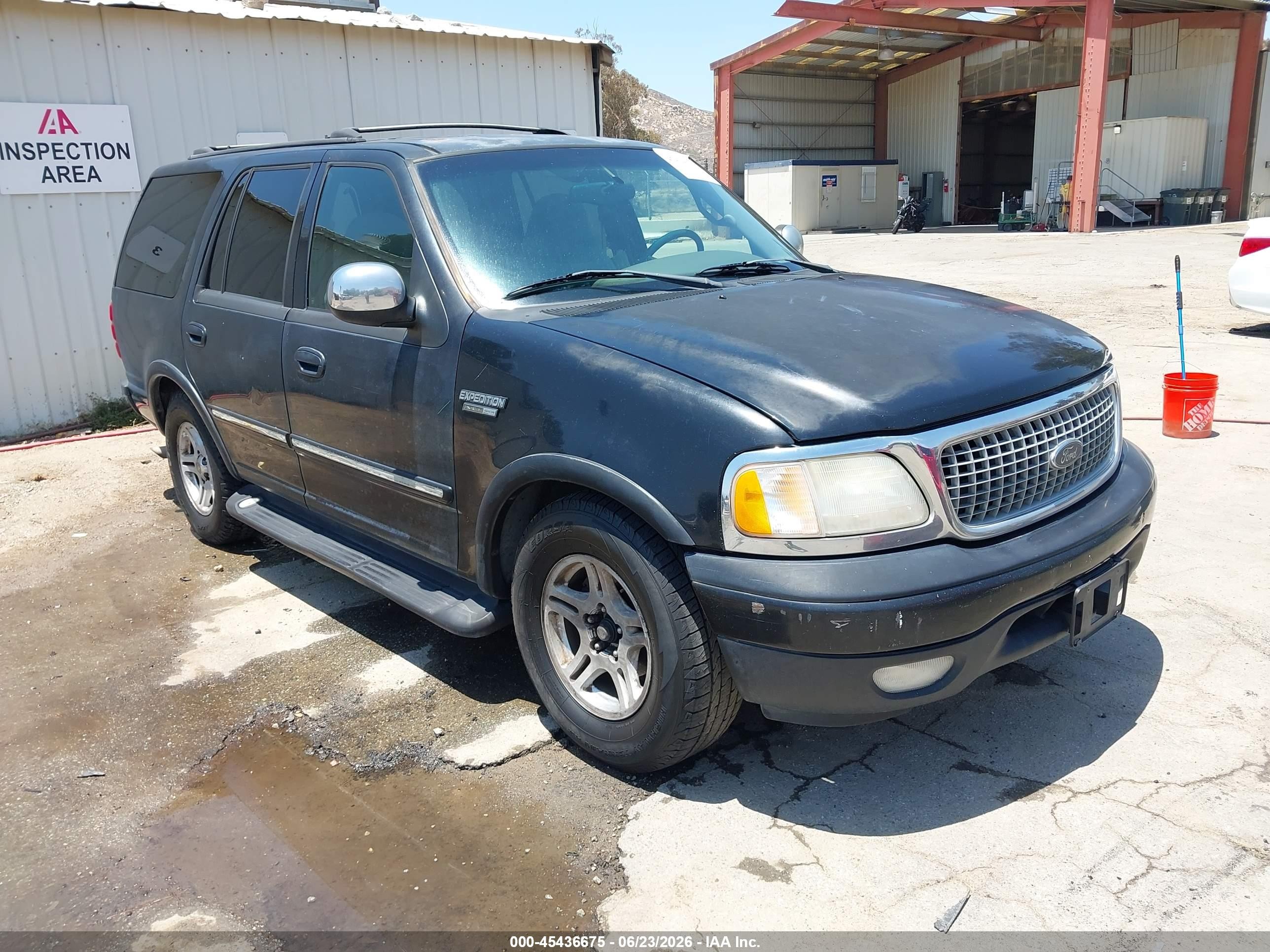 2001 Ford Expedition Special Service, VIN 1FMEU15L51LB02036 — Обычный износ