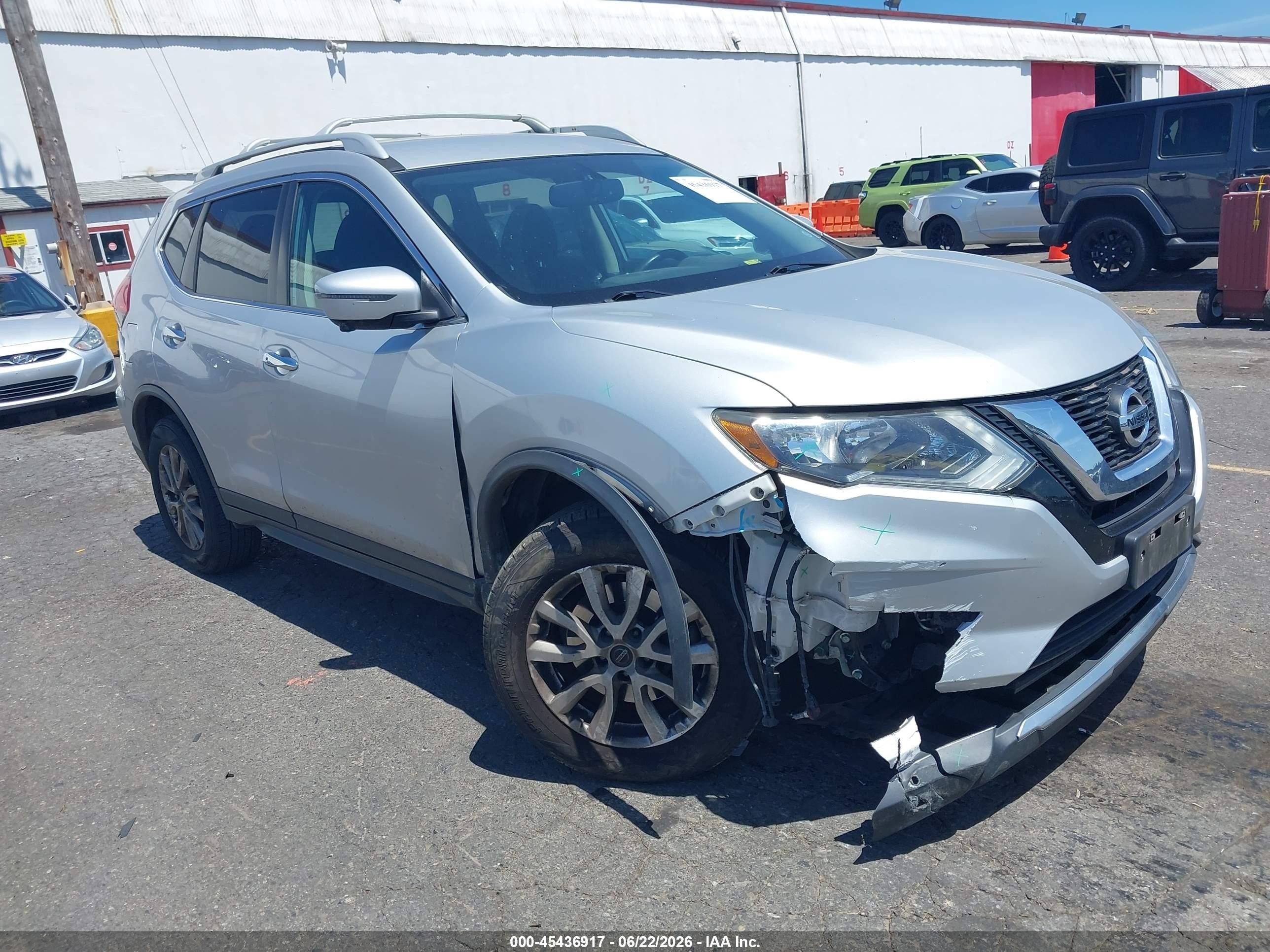 2017 Nissan Rogue S, VIN 5N1AT2MM1HC757273 — Side
