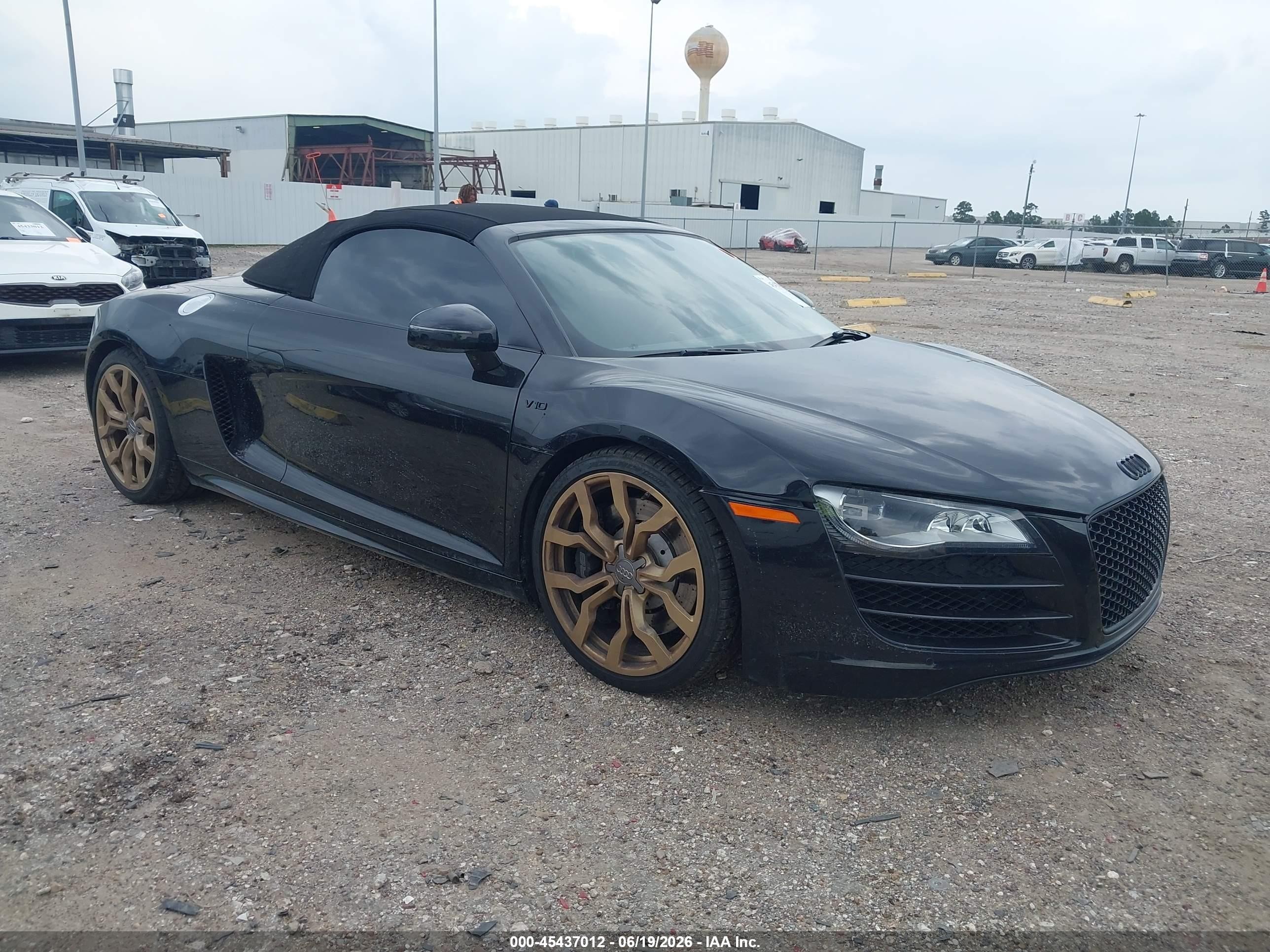 2012 Audi R8, VIN WUAVNAFGXCN003015 — Undercarriage