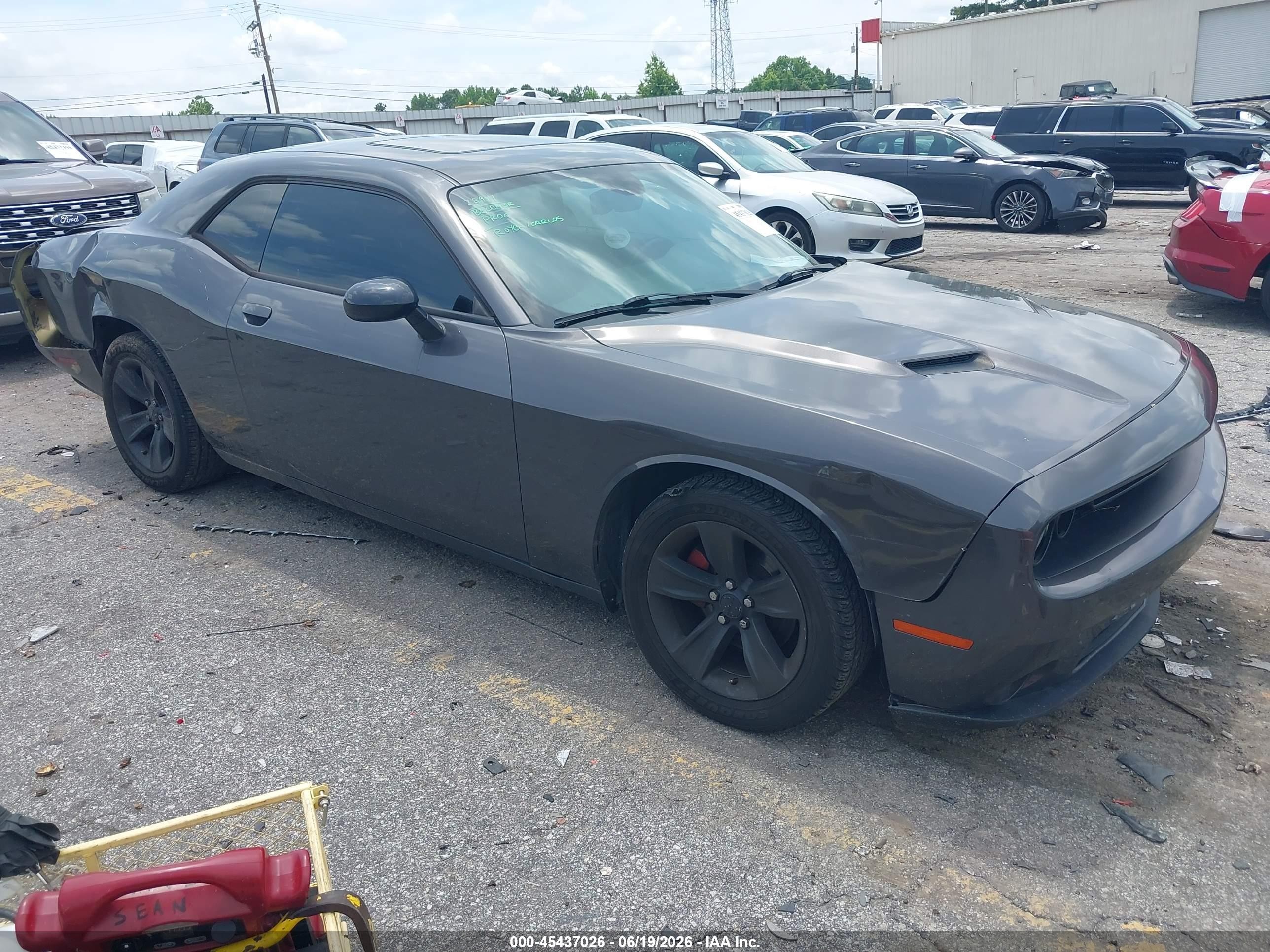 2017 Dodge Challenger SXT, VIN 2C3CDZAG3HH638031 — Rear end