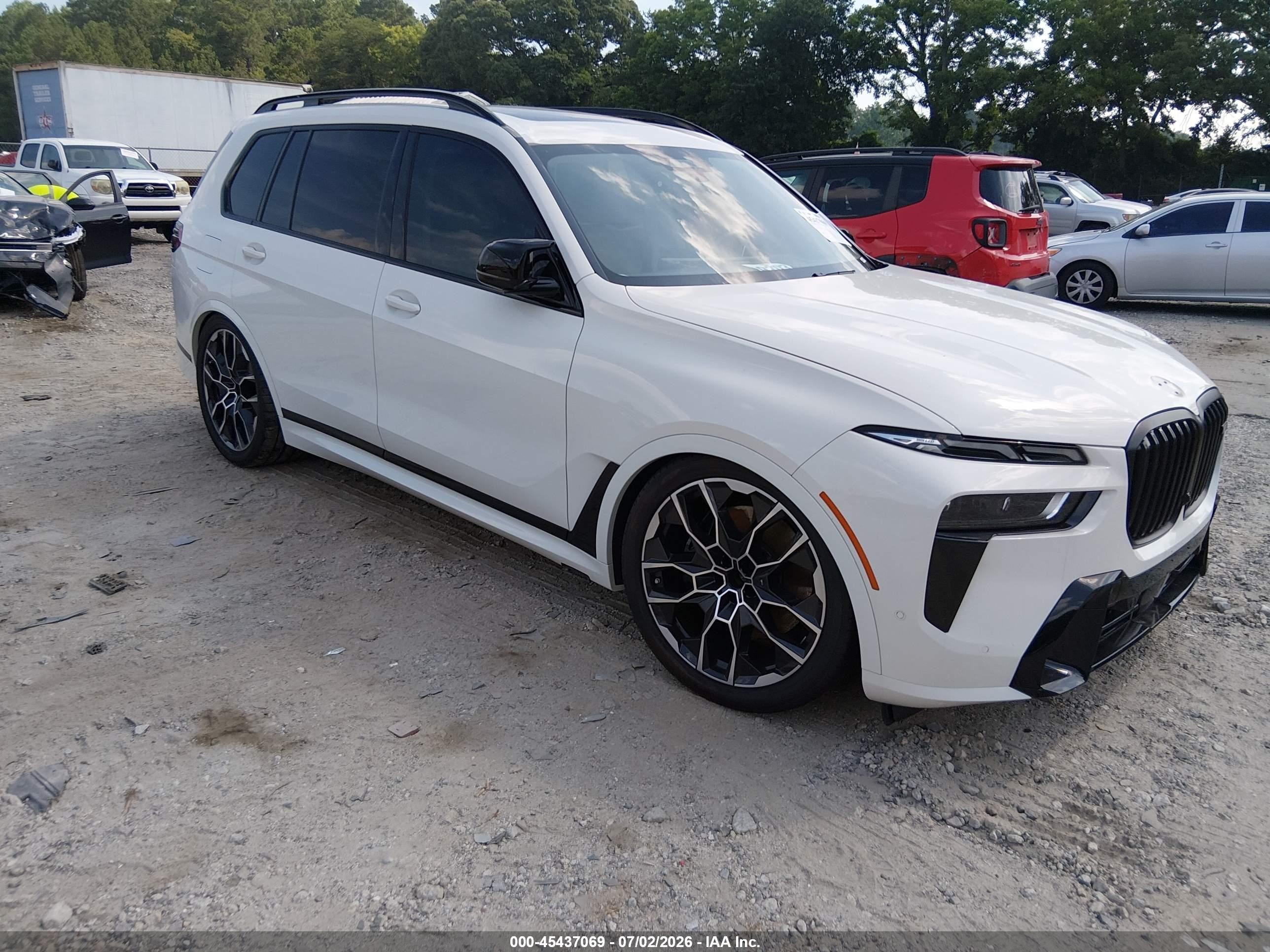 2023 BMW X7 M60i, VIN 5UX33EM04P9P47469 — Undercarriage
