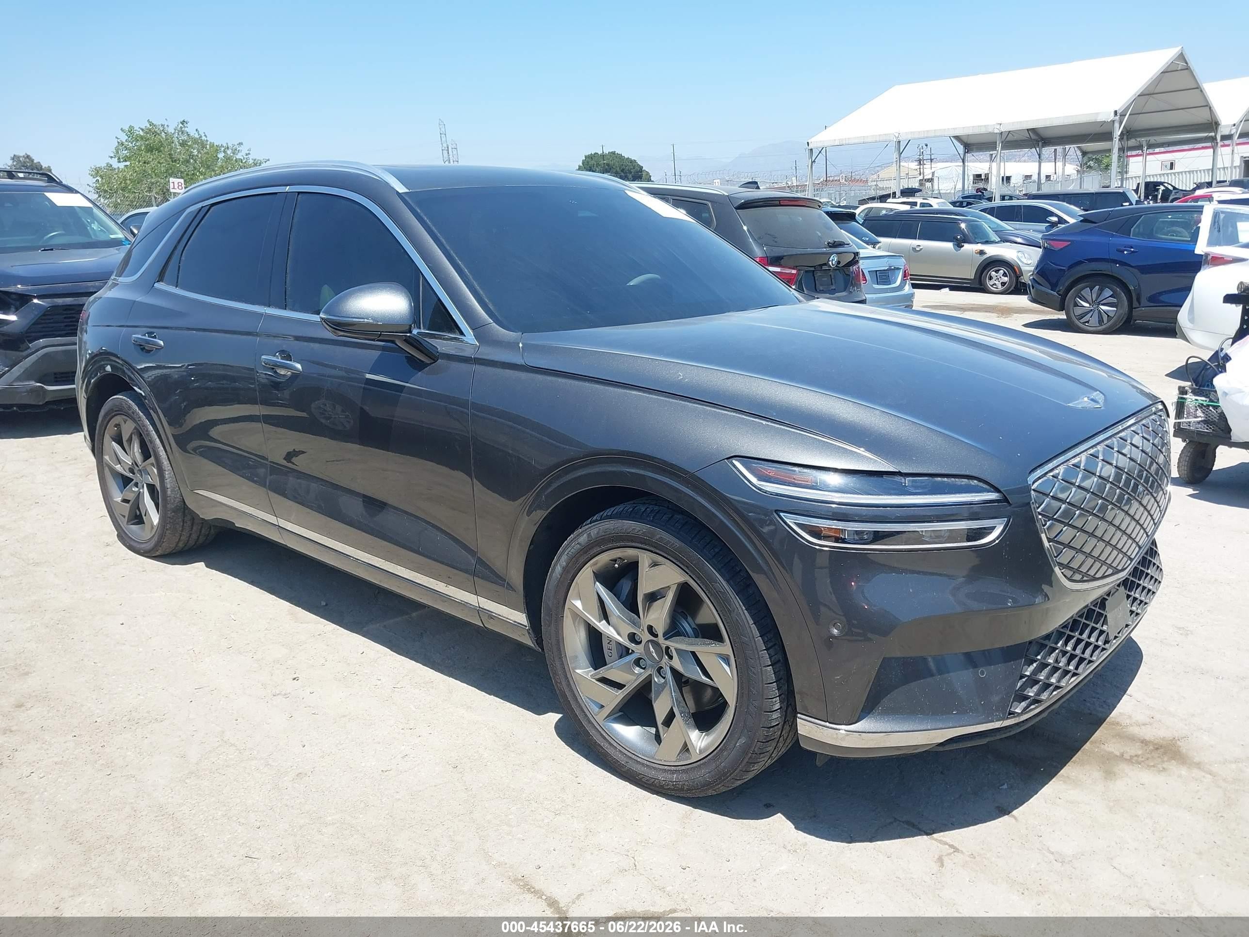 2024 Genesis GV70 Advanced, VIN 5NMMCET15RH002382 — Rear end