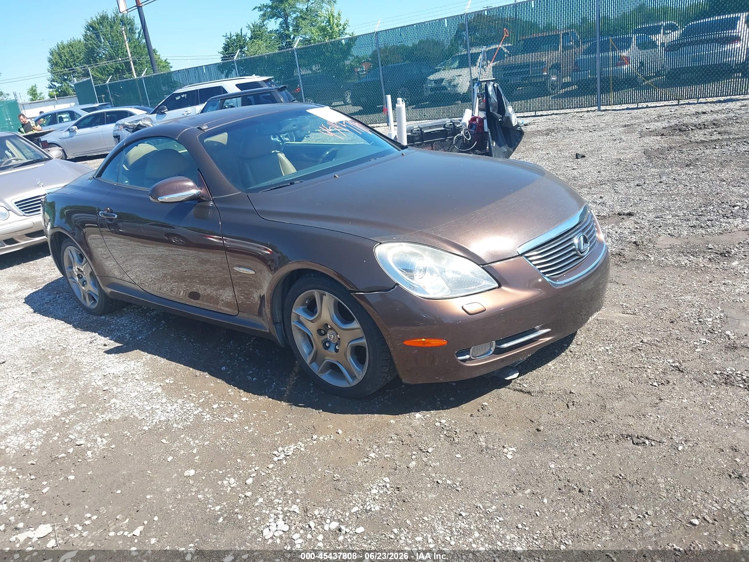 2006 Lexus SC 430, VIN JTHFN48Y569002696 — Перед