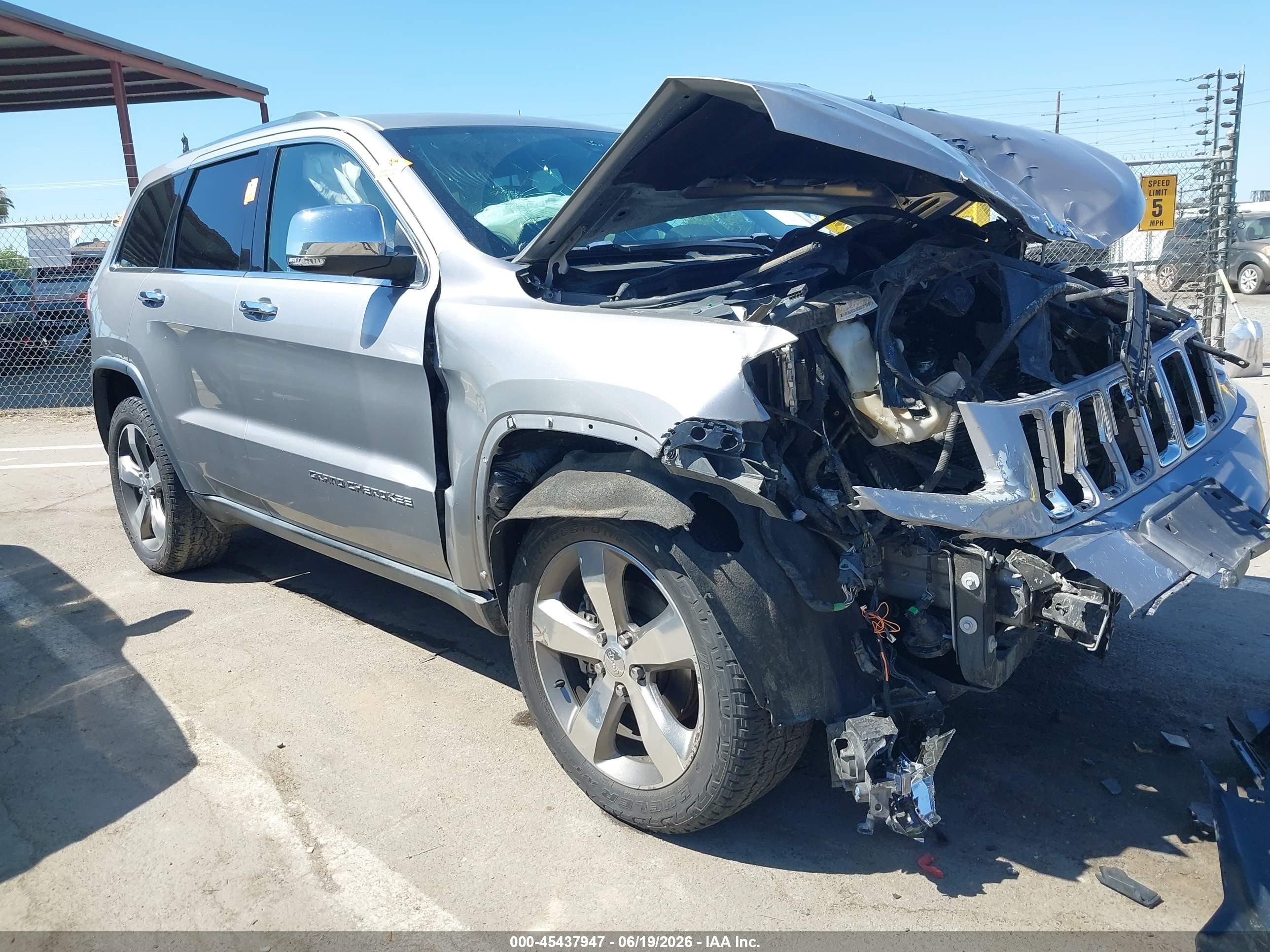 2015 Jeep Grand Cherokee Limited, VIN 1C4RJEBG9FC231787 — Биологическое загрязнение